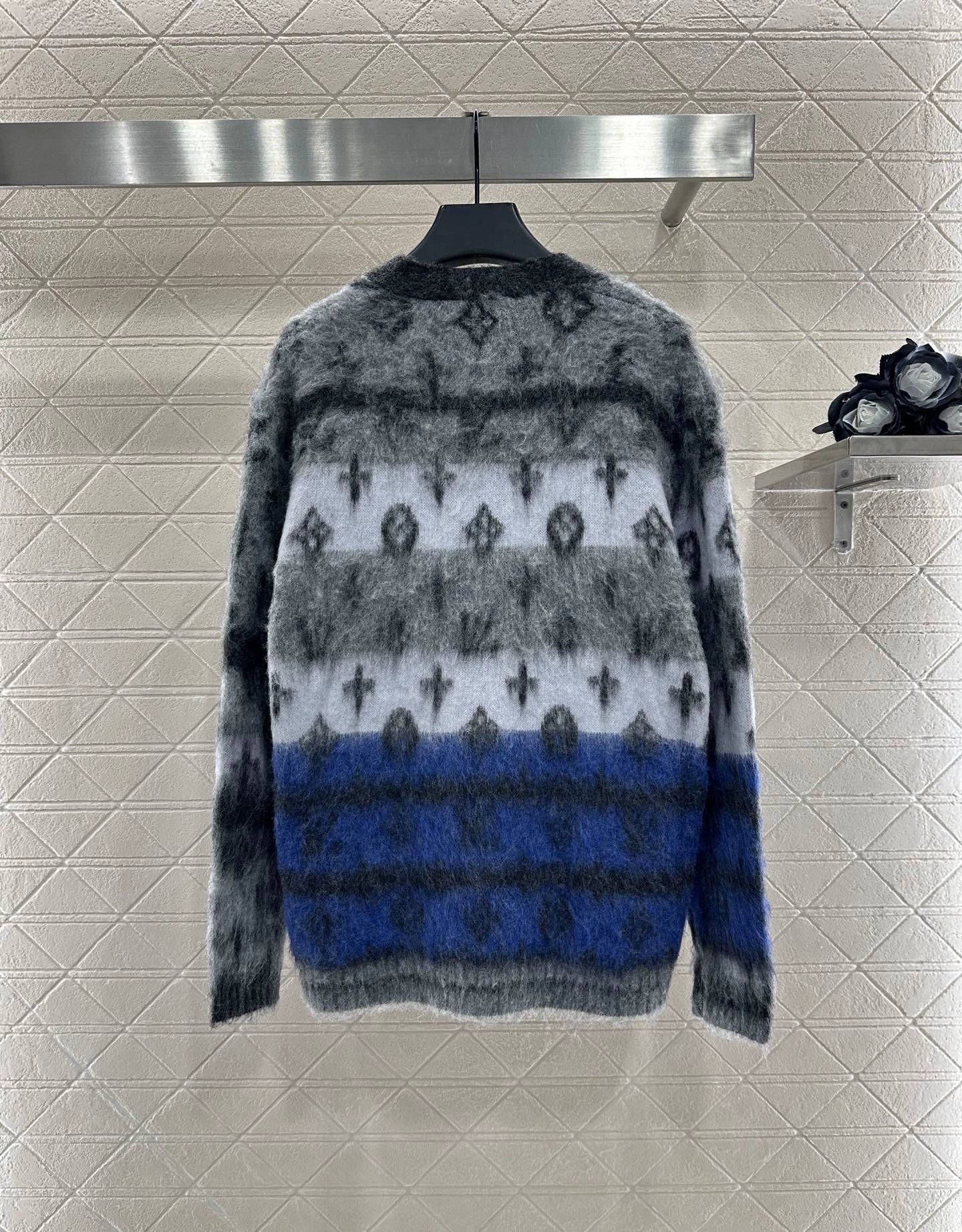 25fw Jacquard contrasting mohair cardigan