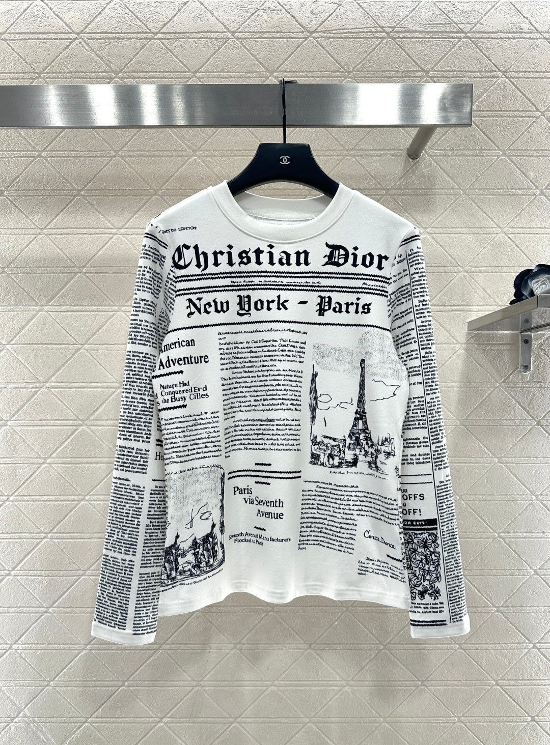 Round neck floral print base shirt