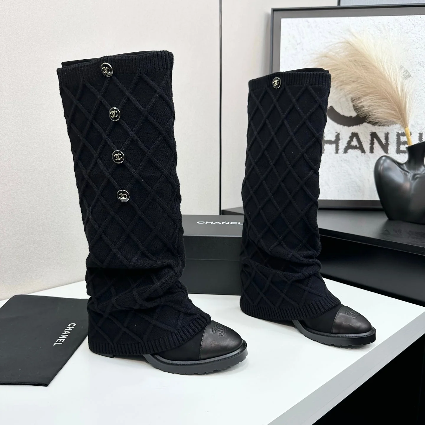 25 Knitted wool sheepskin boots