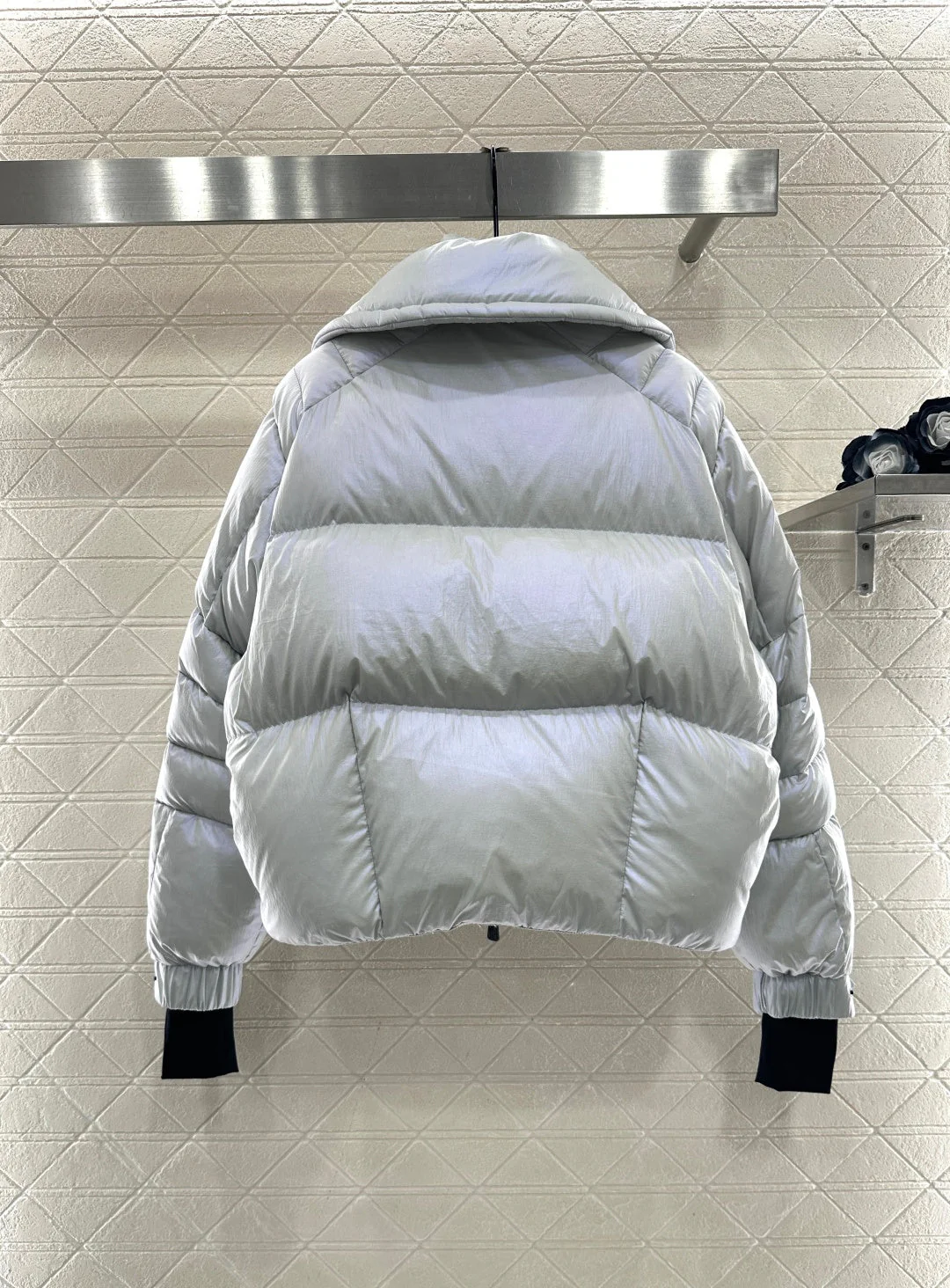 Flip collar jacket, reflective down jacket