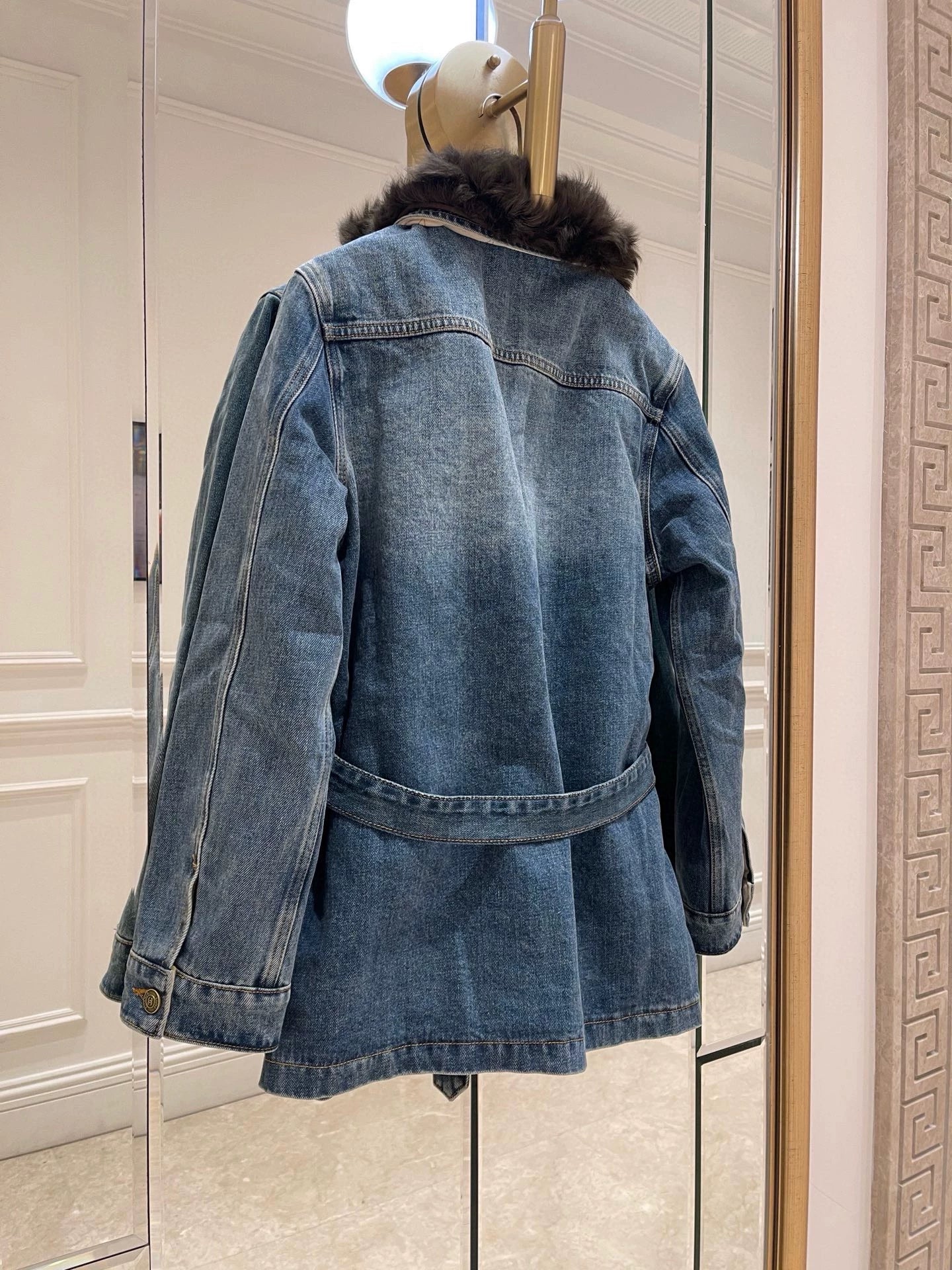 Wool collar and cotton denim jacket