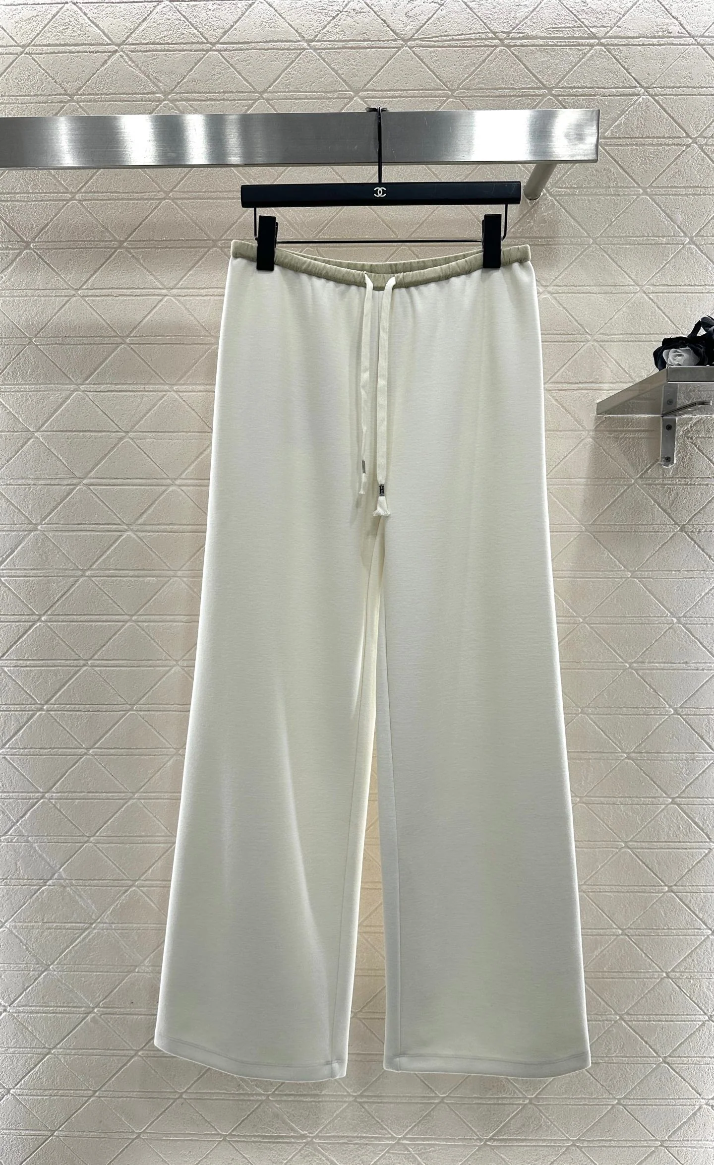 Drawstring wide-leg trousers