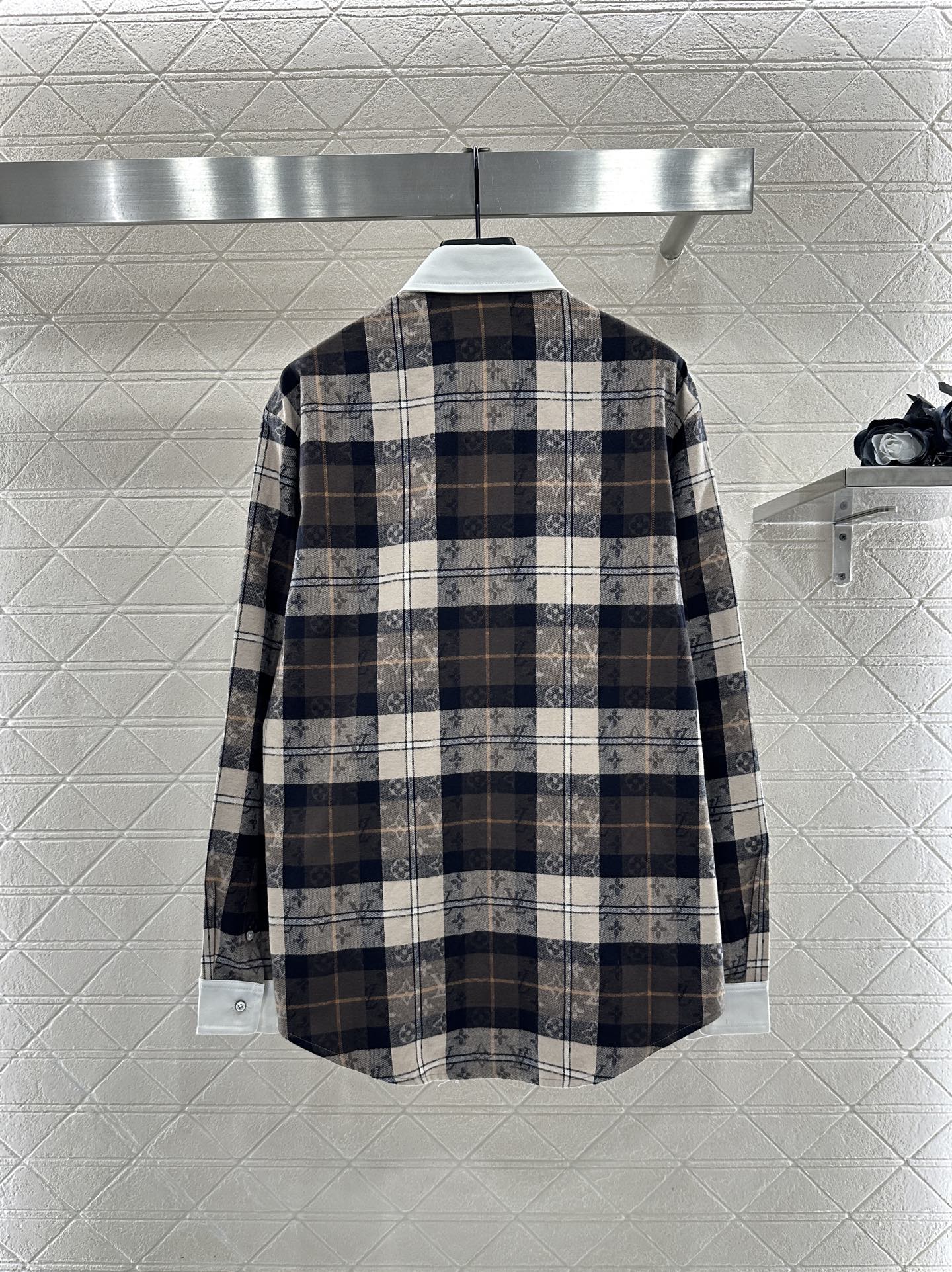 Collared plaid jacquard shirt