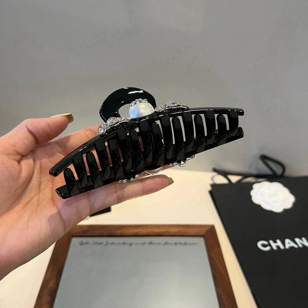 New pearl decorative hair clip