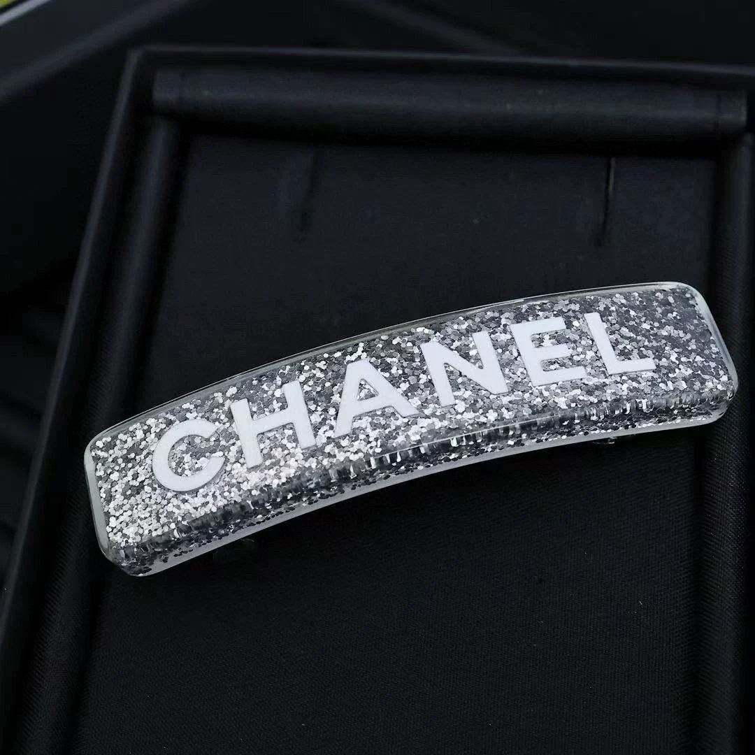 Double C silver glitter hair clip