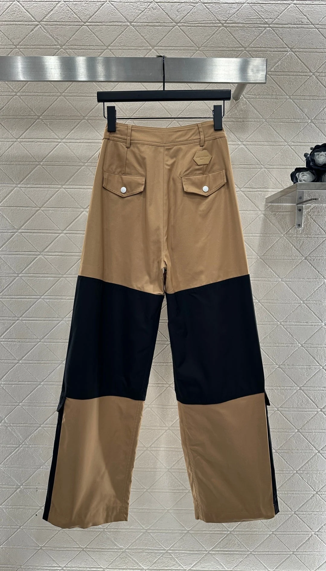 Color blocked pants