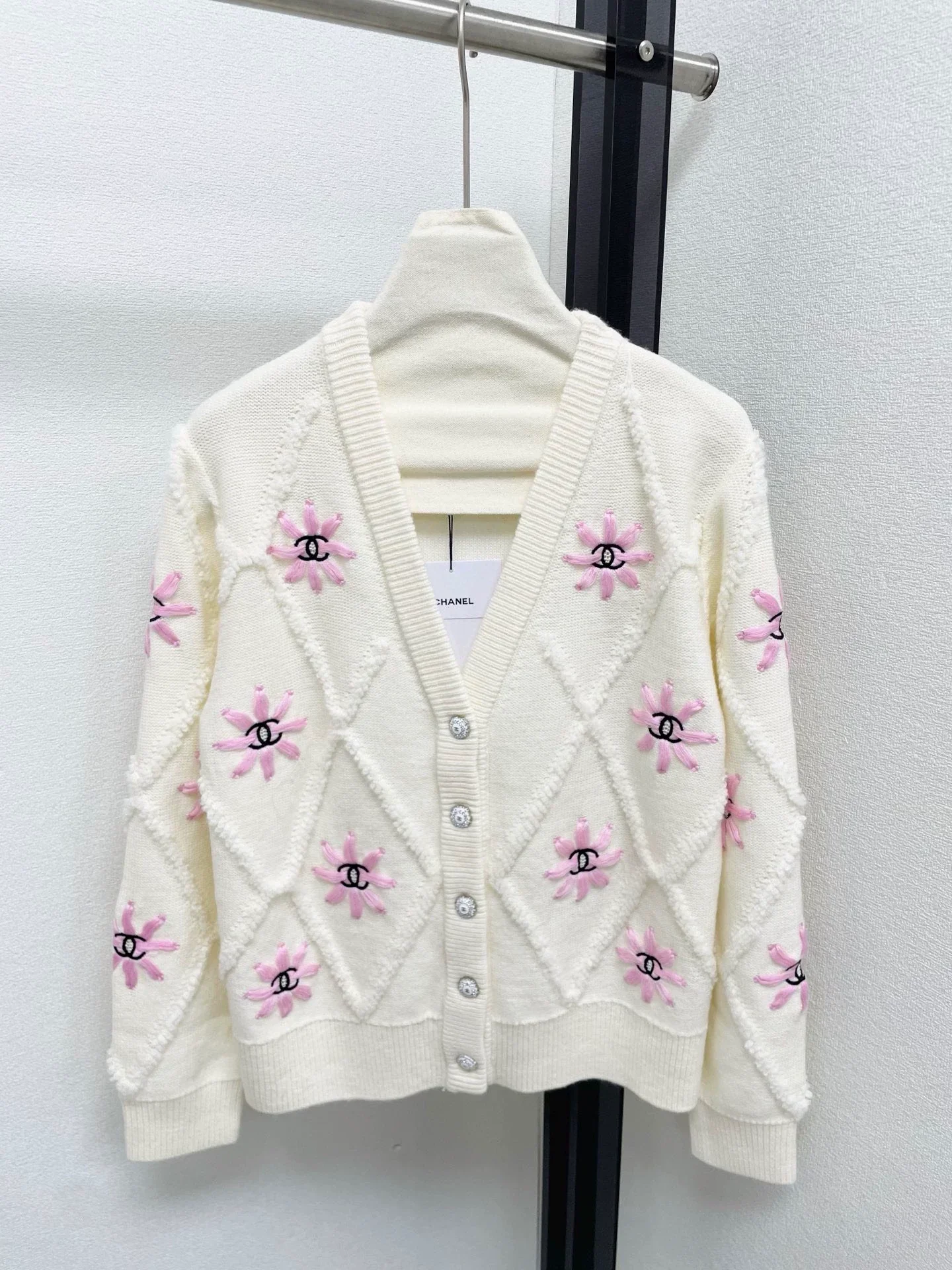 V-neck cardigan flower embroidery knitted cardigan