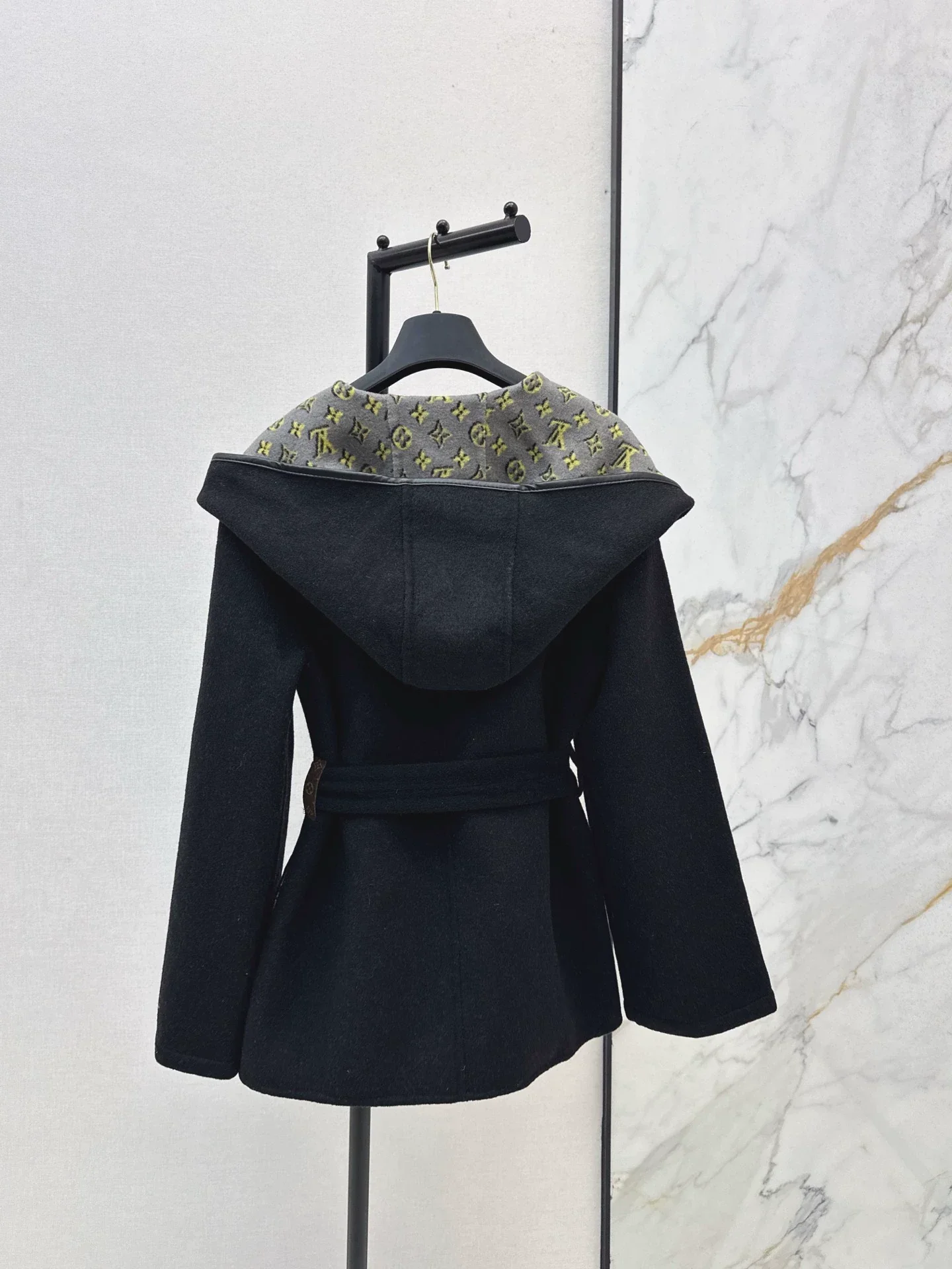 Double sided wearable classic short hooded coat