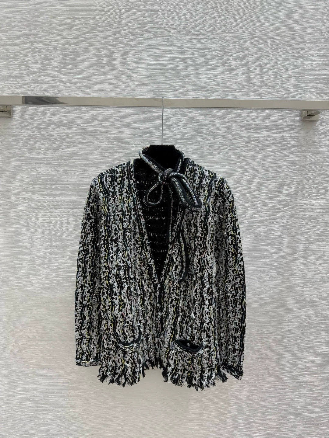 Red tassel knitted cardigan