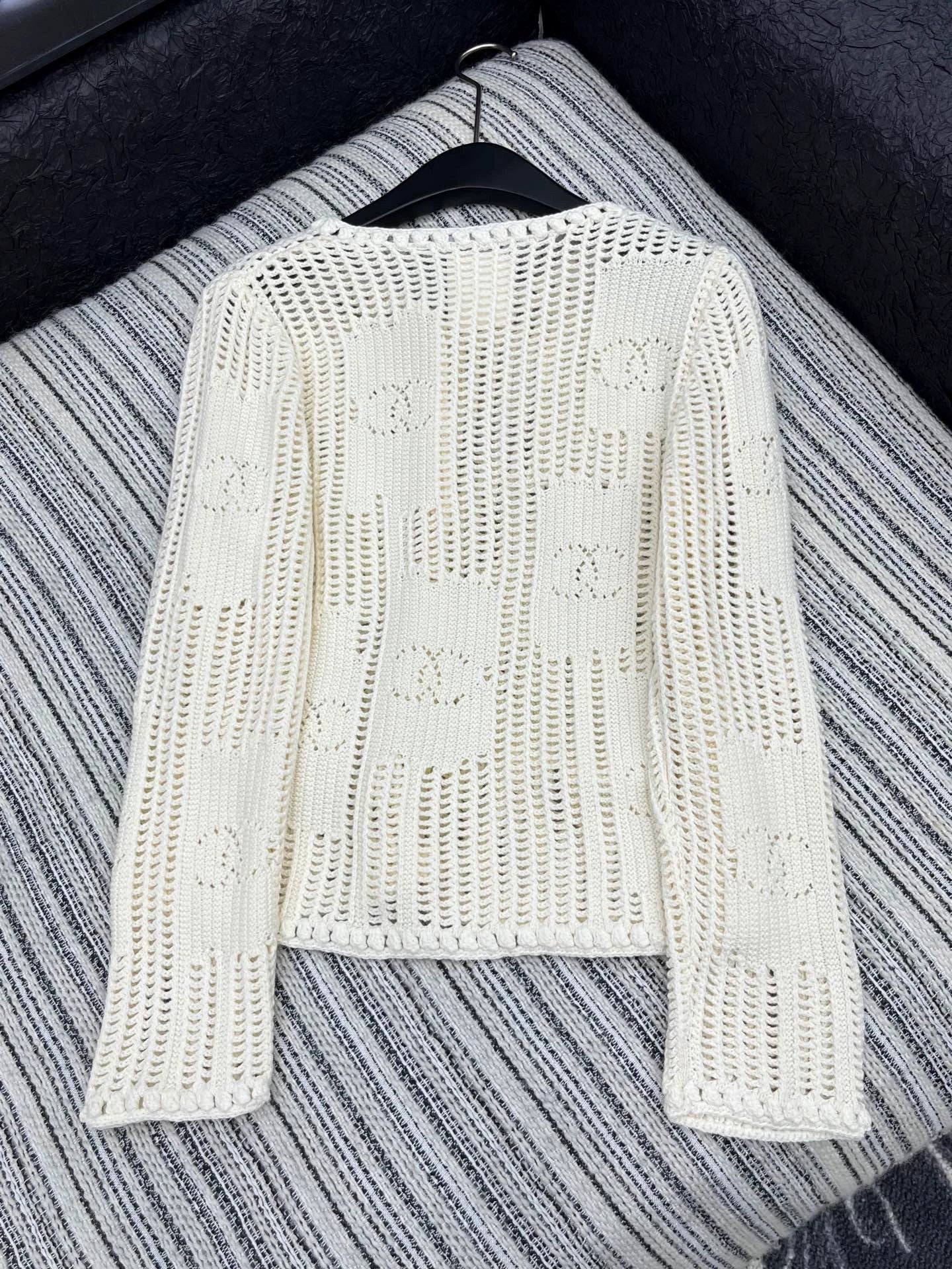 25fw Double C hook flower round neck jacket