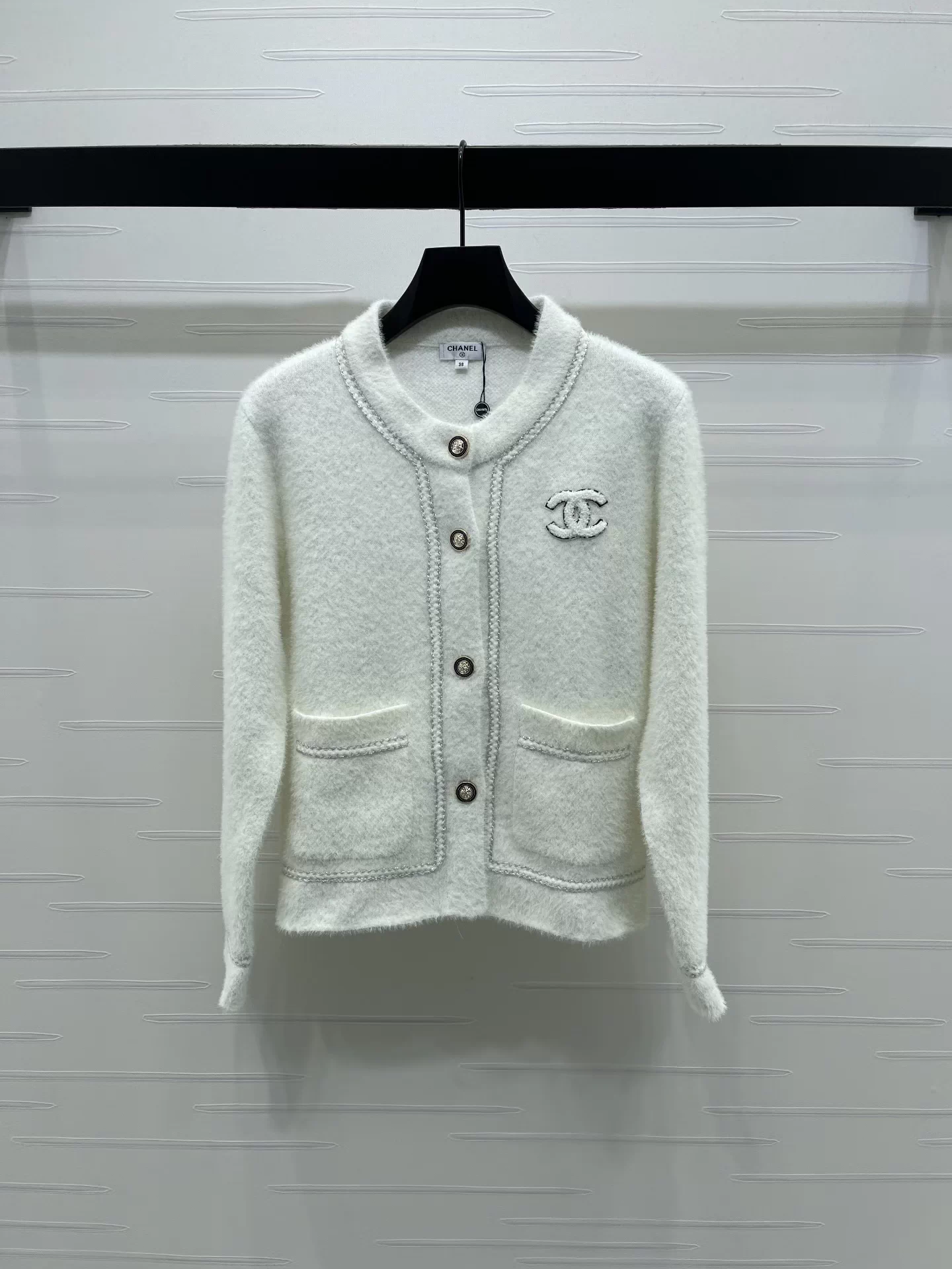 Round neck chain knitted cardigan