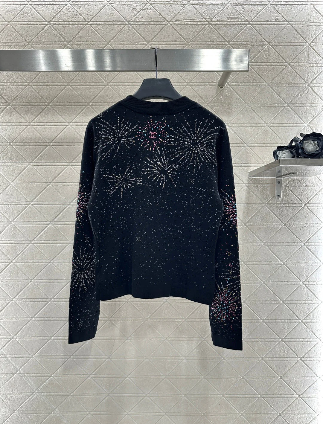 Round neck rhinestone jacquard sweater