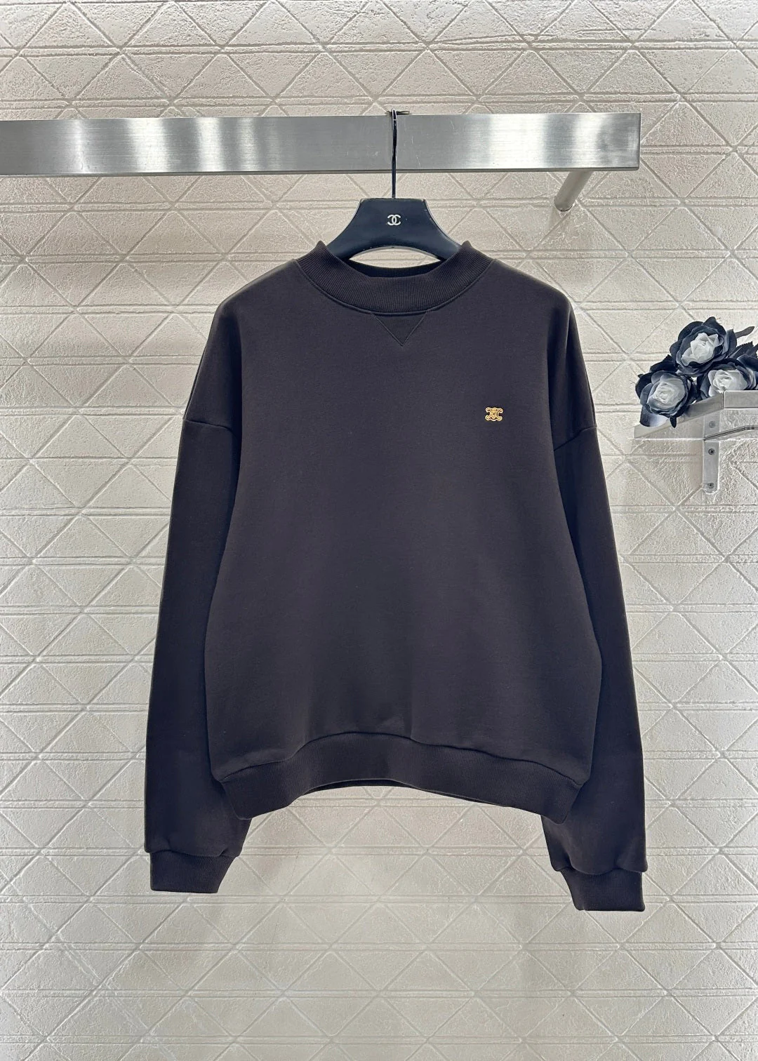 Crew Neck Arc de Triomphe Logo Sweatshirt