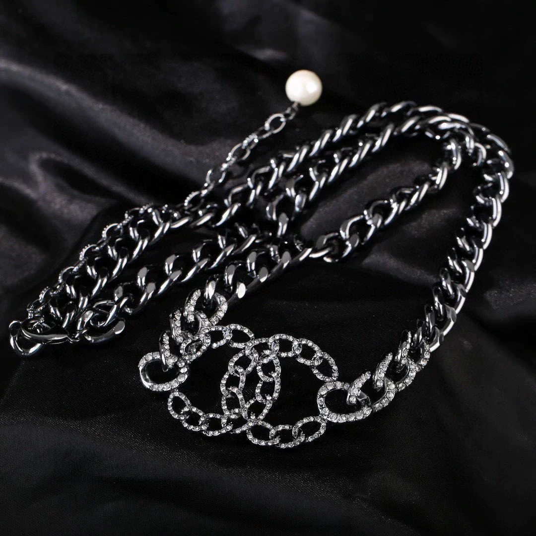 Double C waist chain