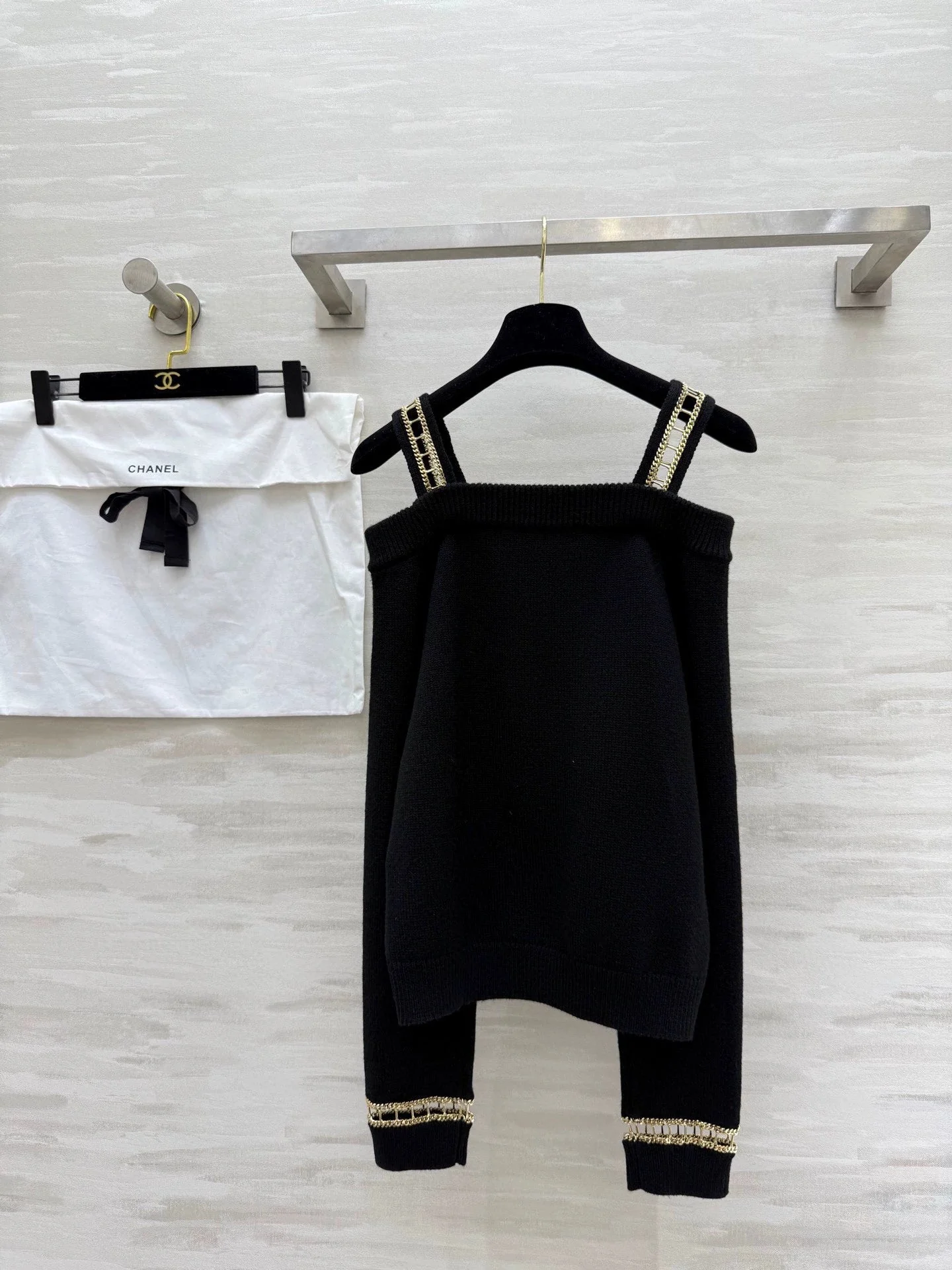 HCashmere chain camisole sweater