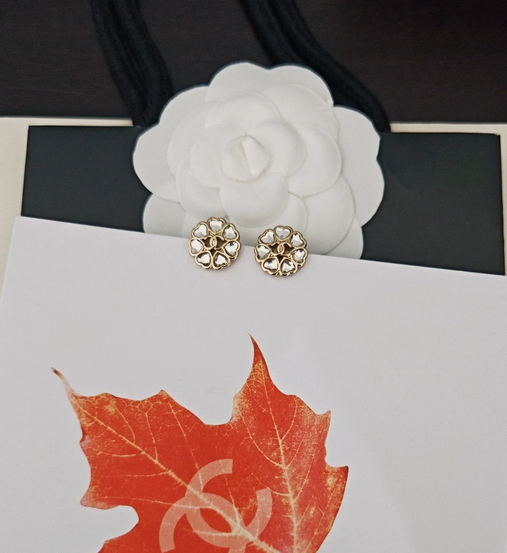 Love water diamond earrings