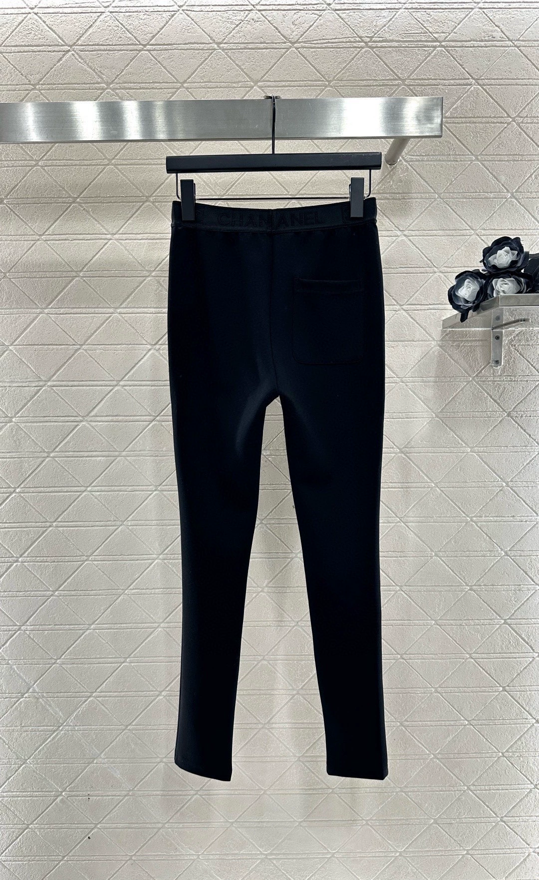 Letter-embellished High-elastic Leggings