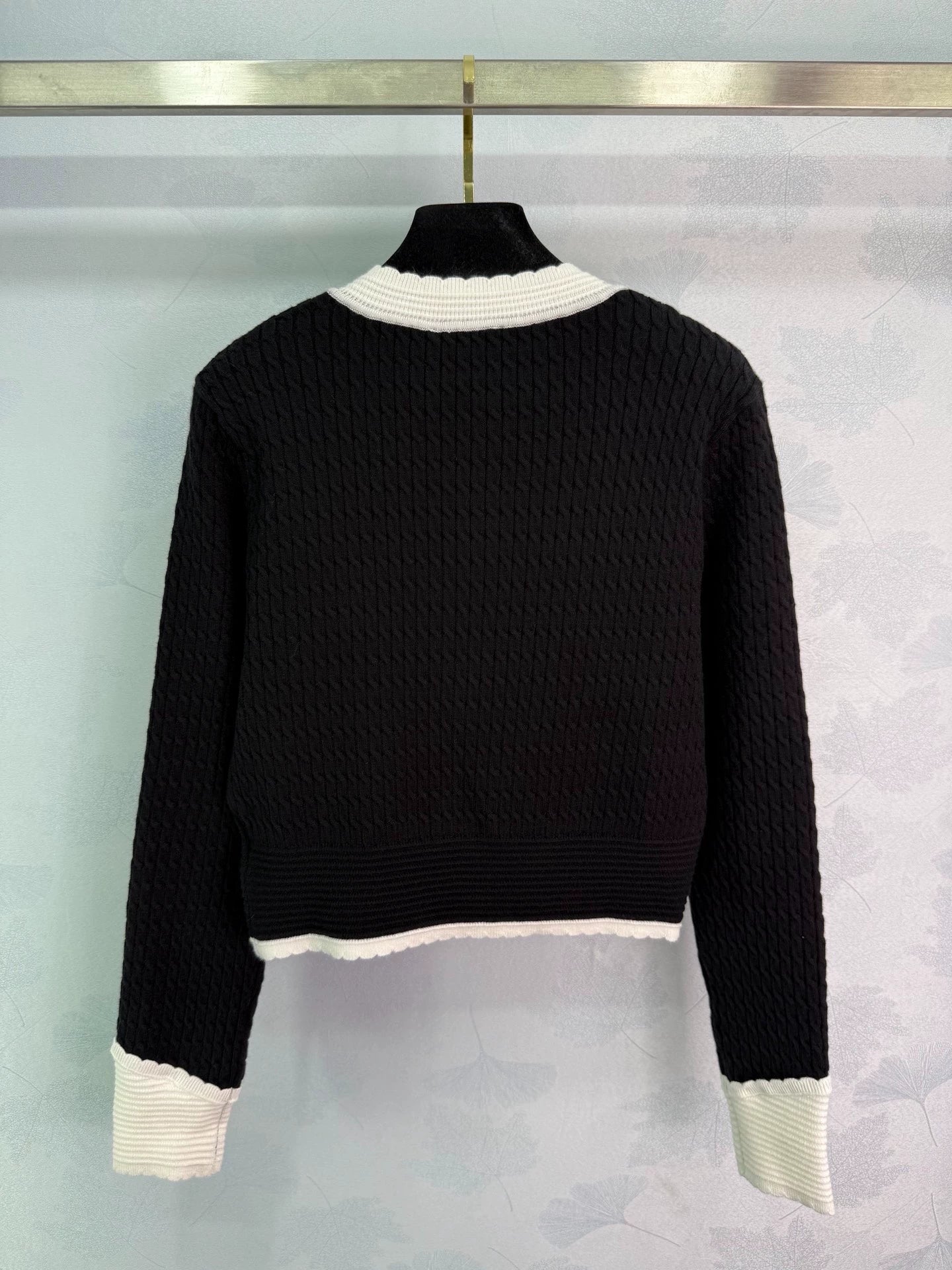 Color-blocked knit cardigan