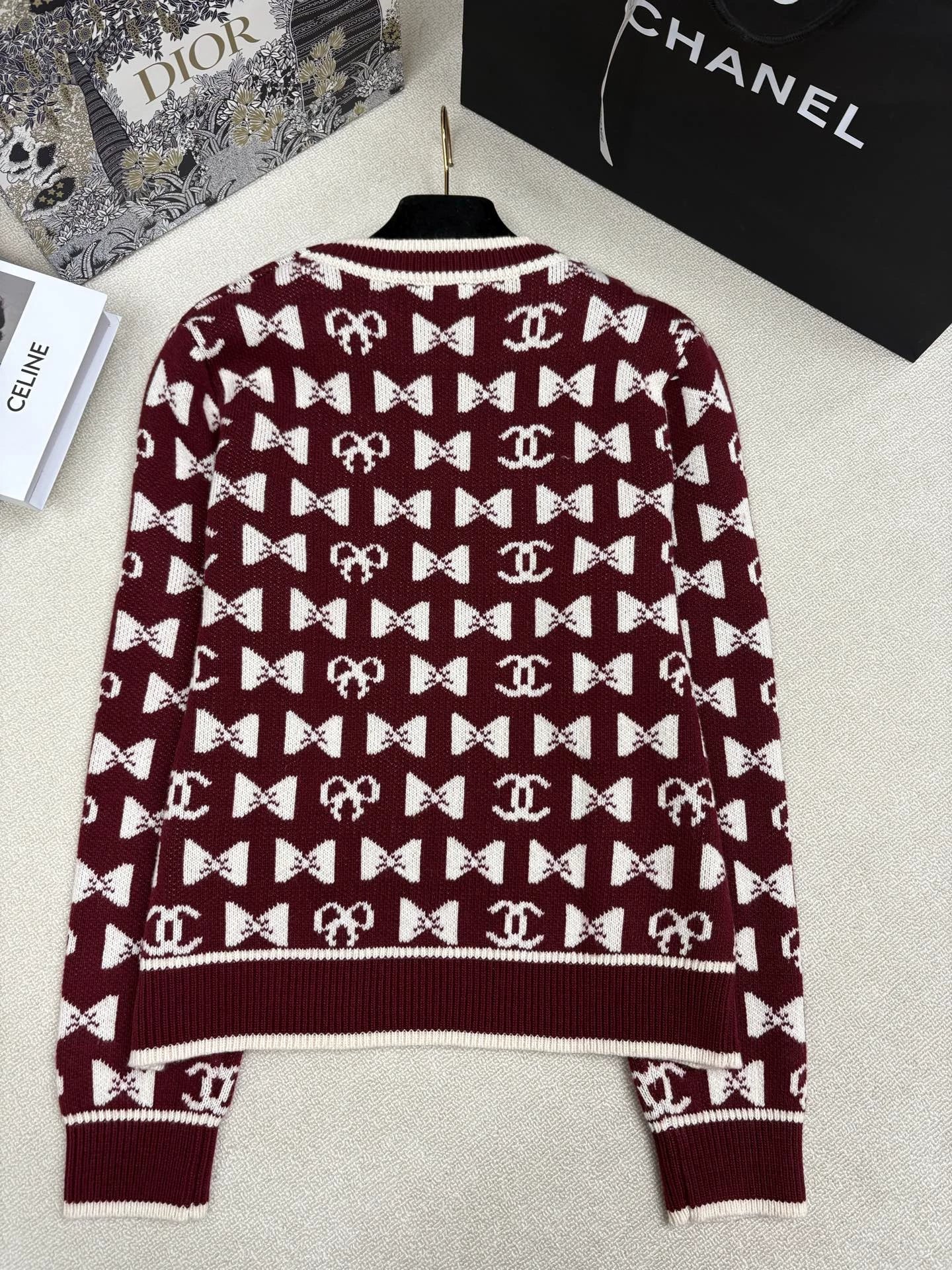 Jacquard Crew Neck Knit Sweater