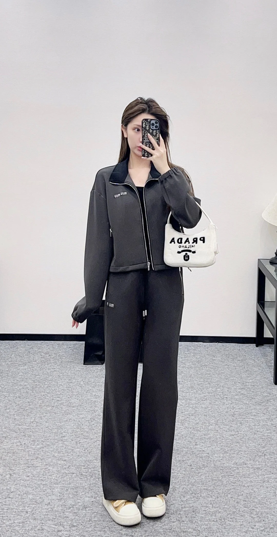 Color-Blocked Casual Jacket and Pants Set