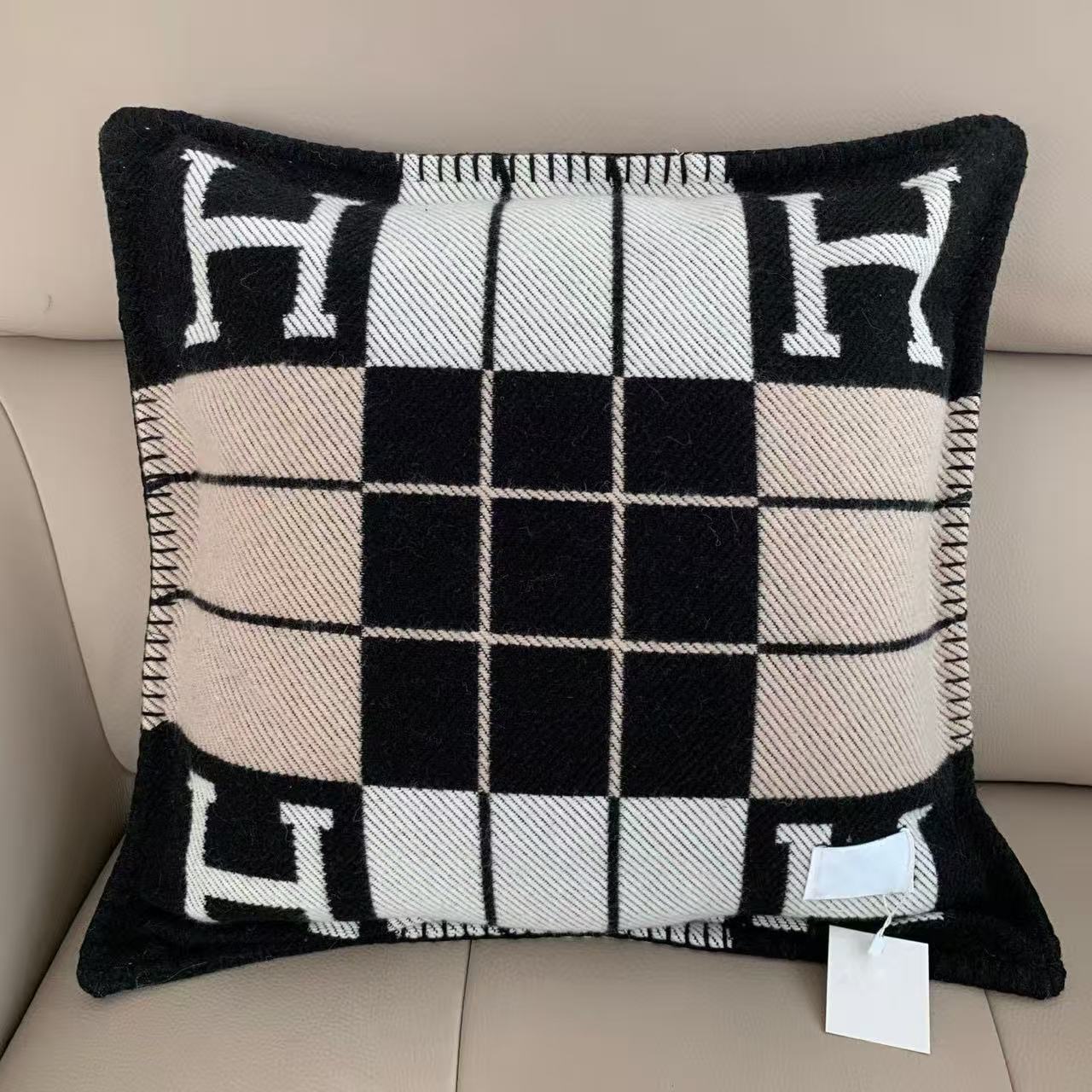 Cashmere towel blanket + pillow