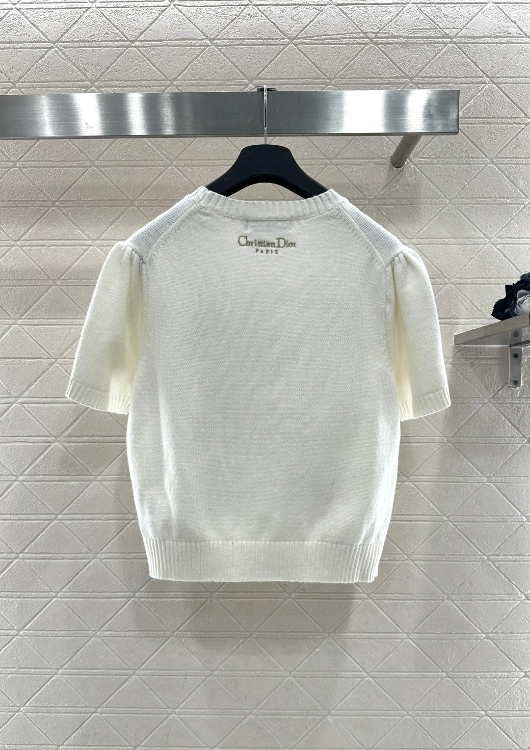 Embroidered Knit Short Sleeve Top