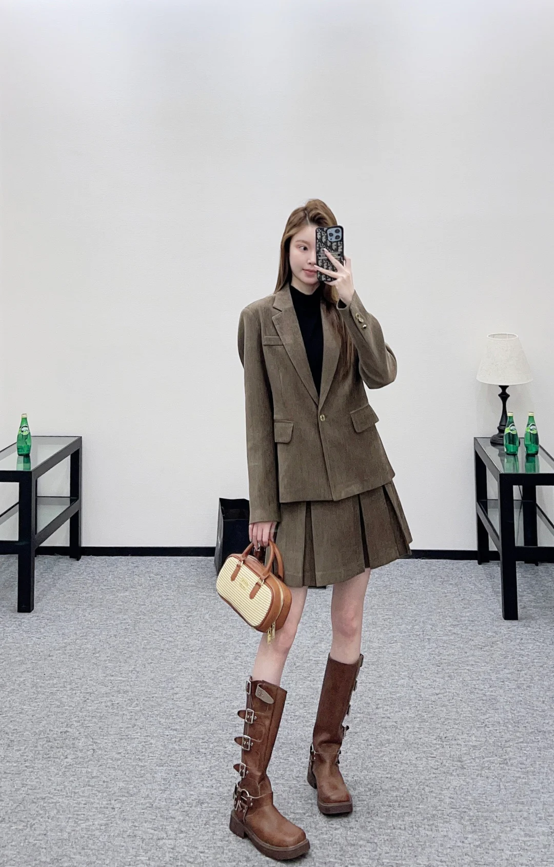 Suit with pleated skirt set