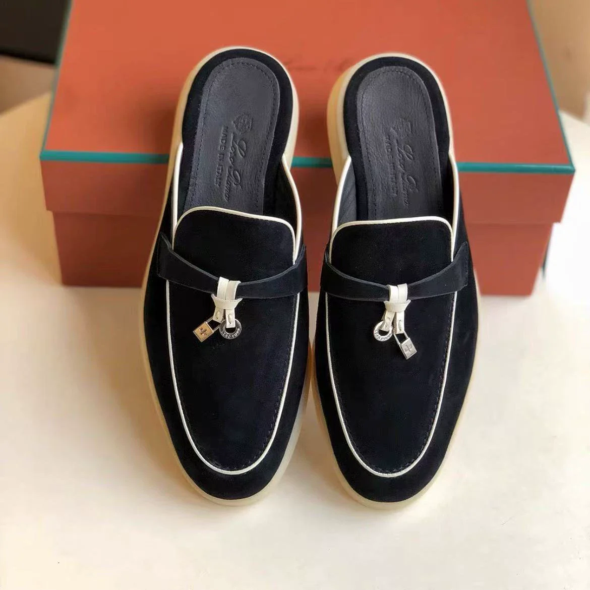 Smooth Loafers