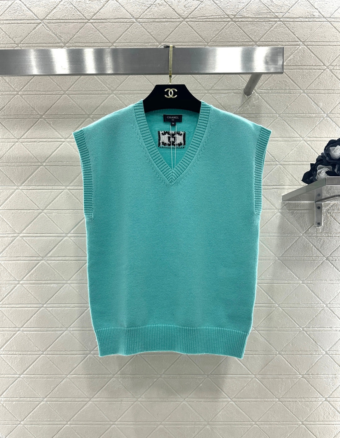 Wide-Sleeve Knitted Vest