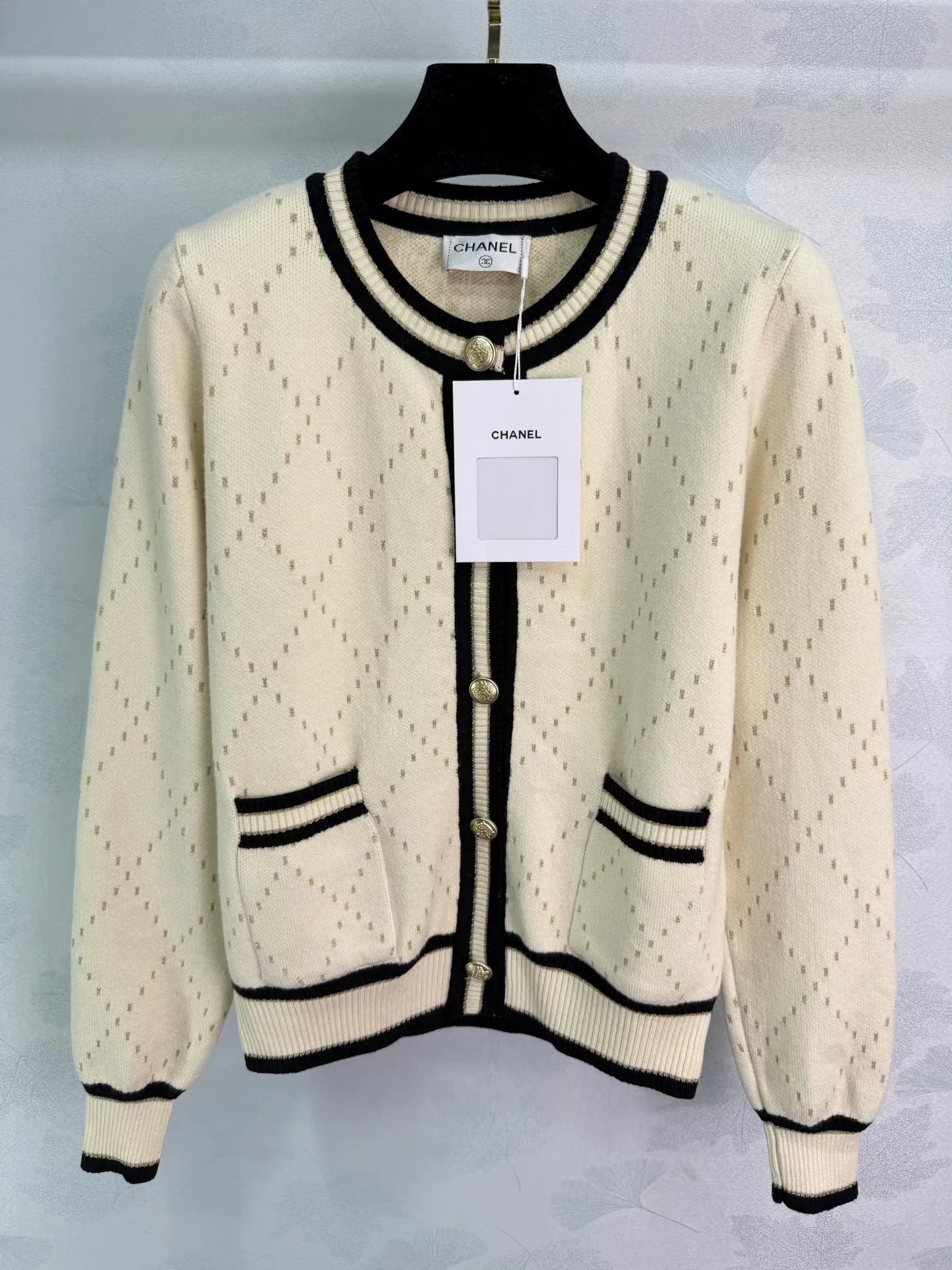 Diamond Pattern Knit Cardigan