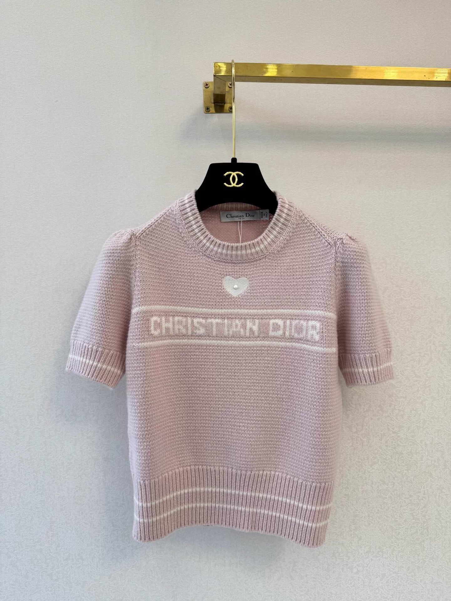 Short-sleeved knitwear