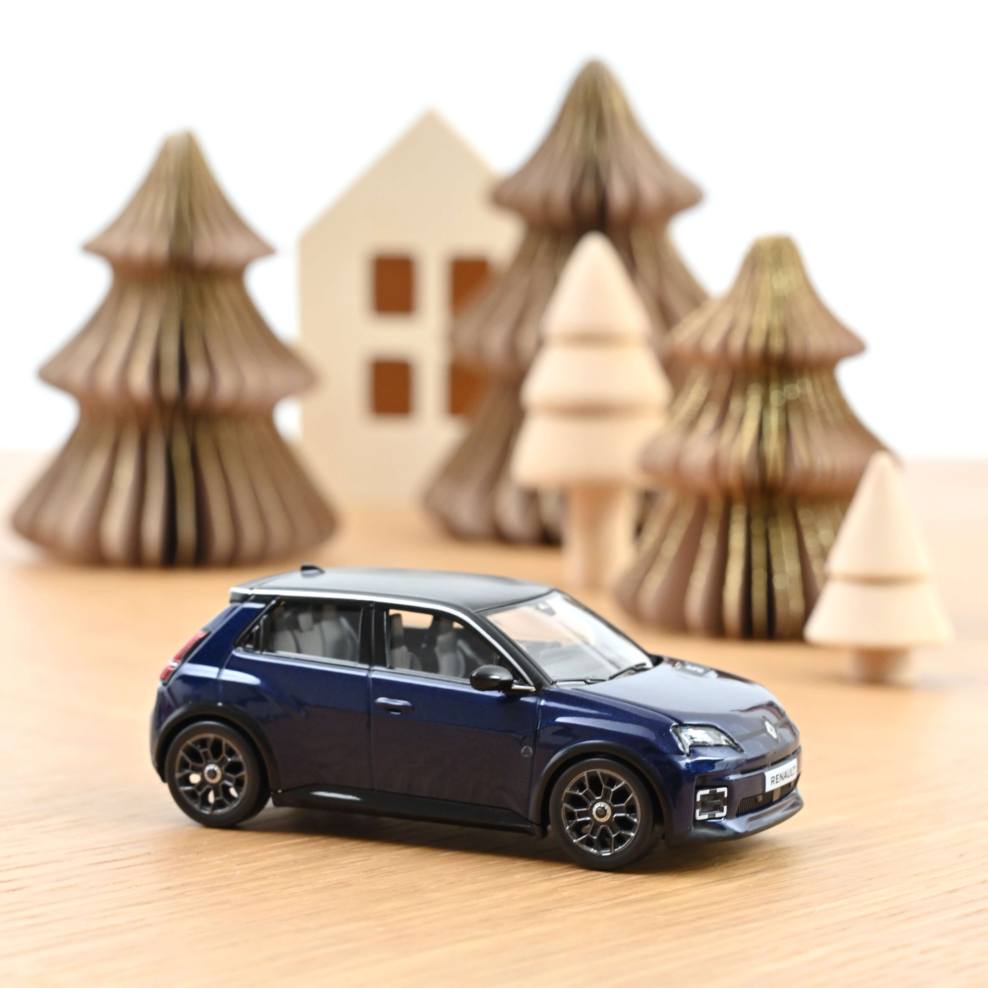 Renault 5 E-Tech 100% Electric 2025 Midnight Blue 1:43