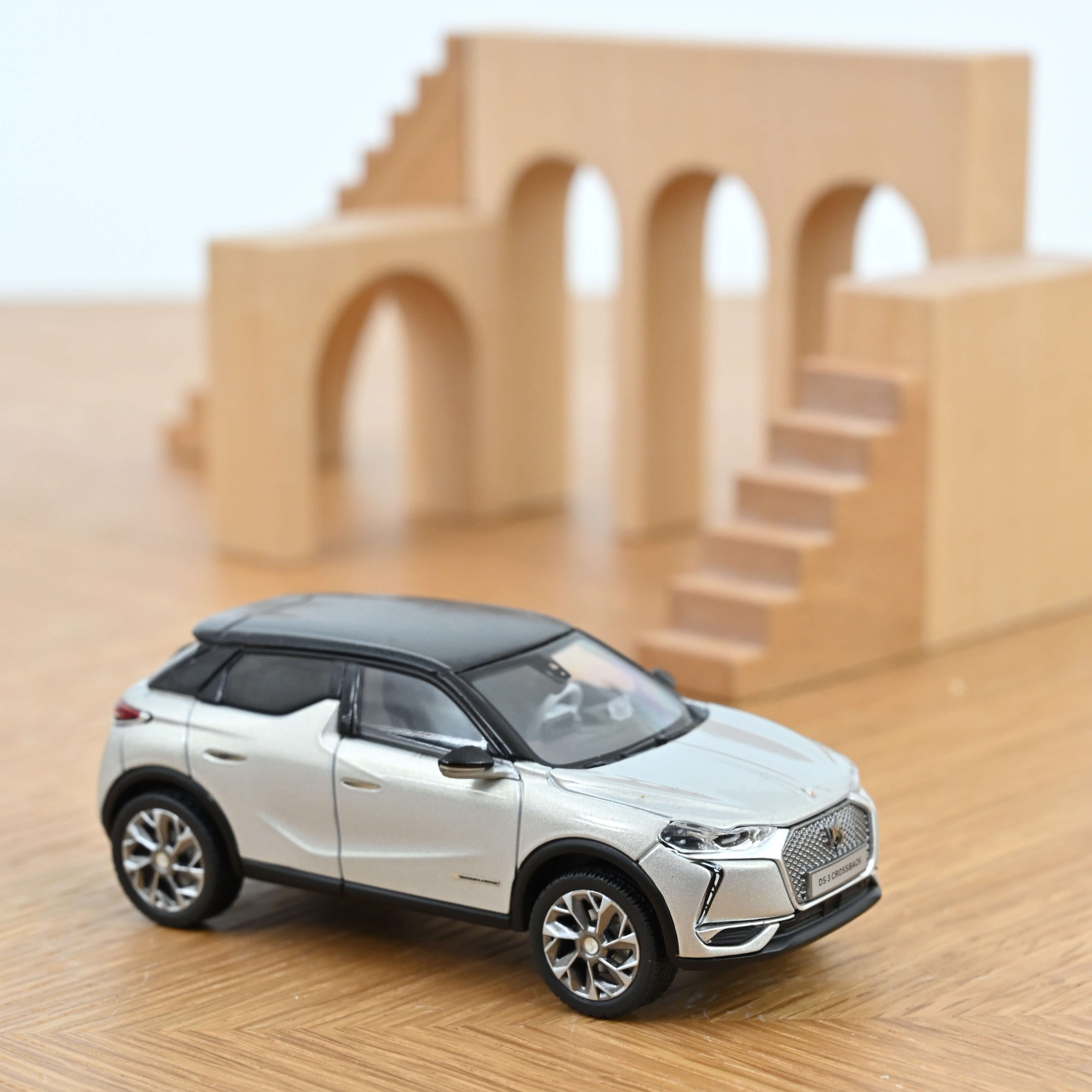 DS 3 Crossback E-Tense 1:43
