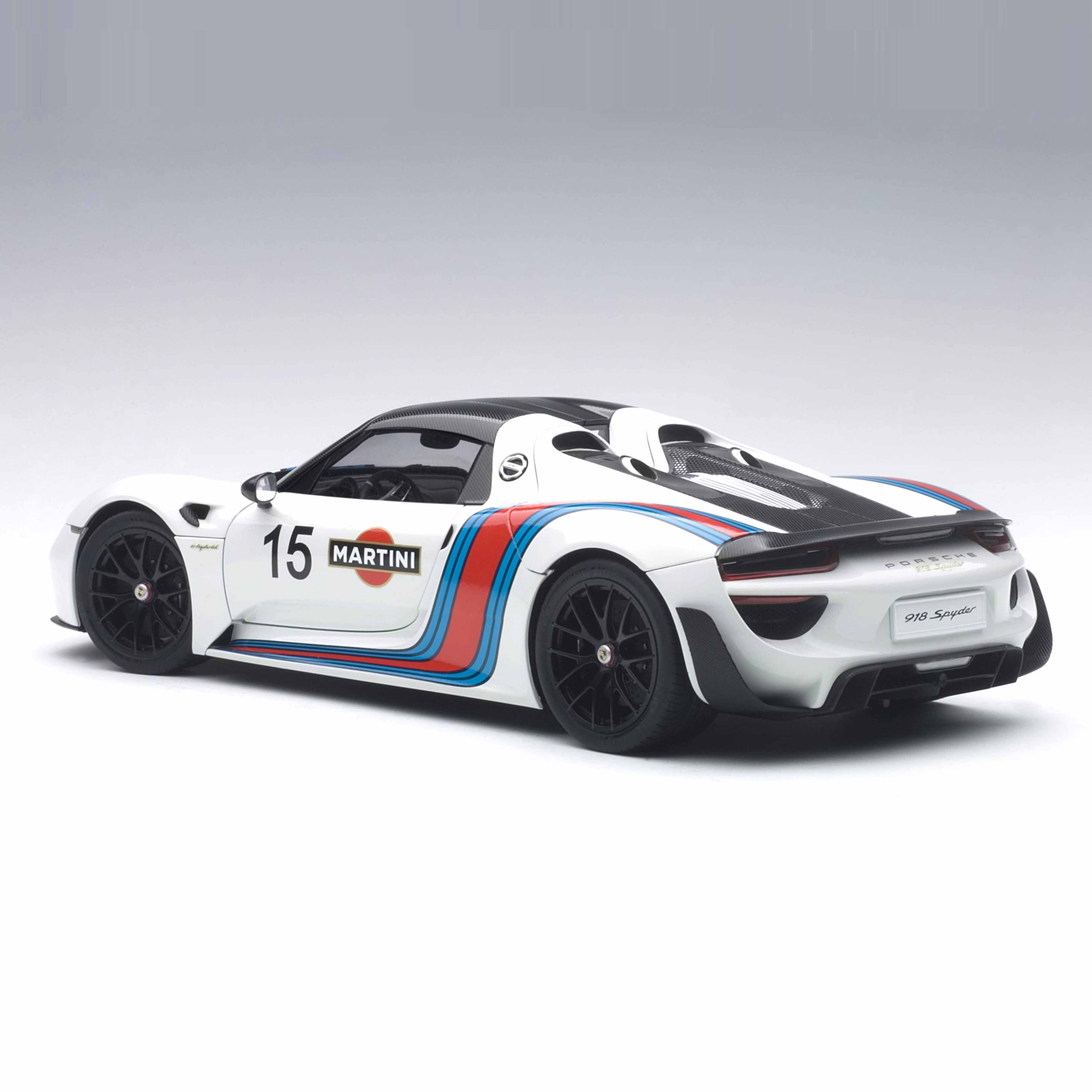 Porsche 918 Spyder 2013 White with Martini Logo 1:18