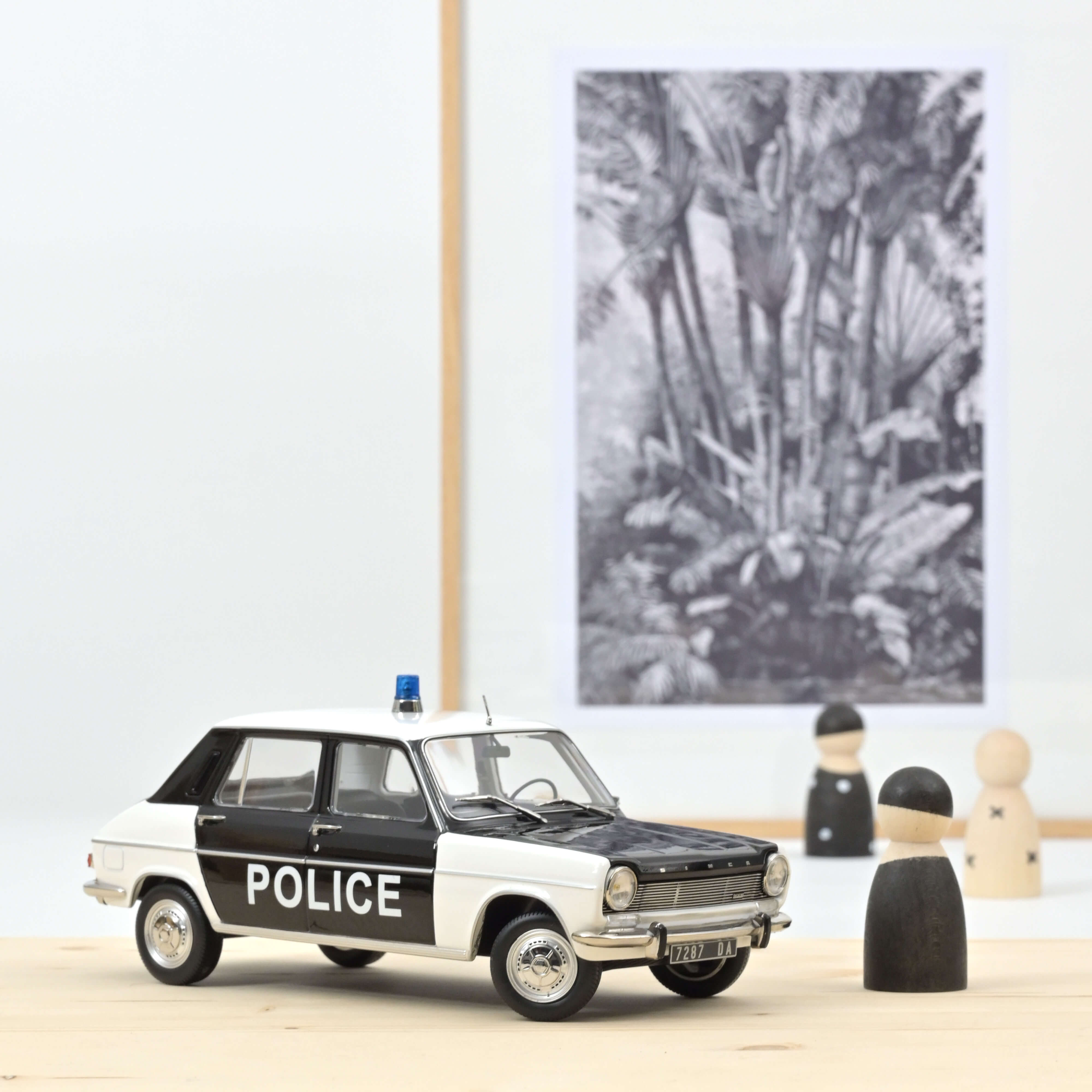 Simca 1100 1968 Police 1:18 - 300pcs
