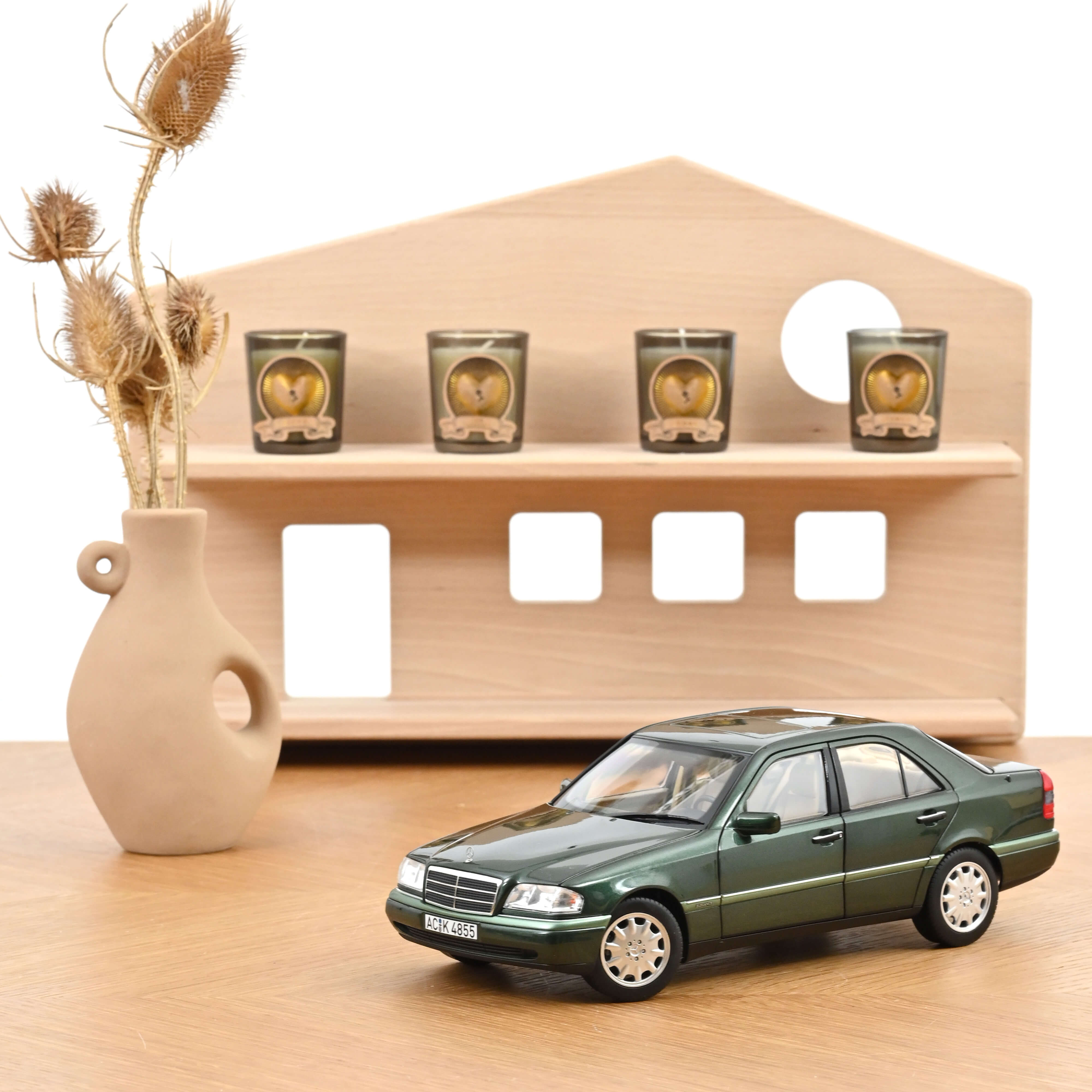 Mercedes-Benz C-Class 1993 Malachit Green 1:18