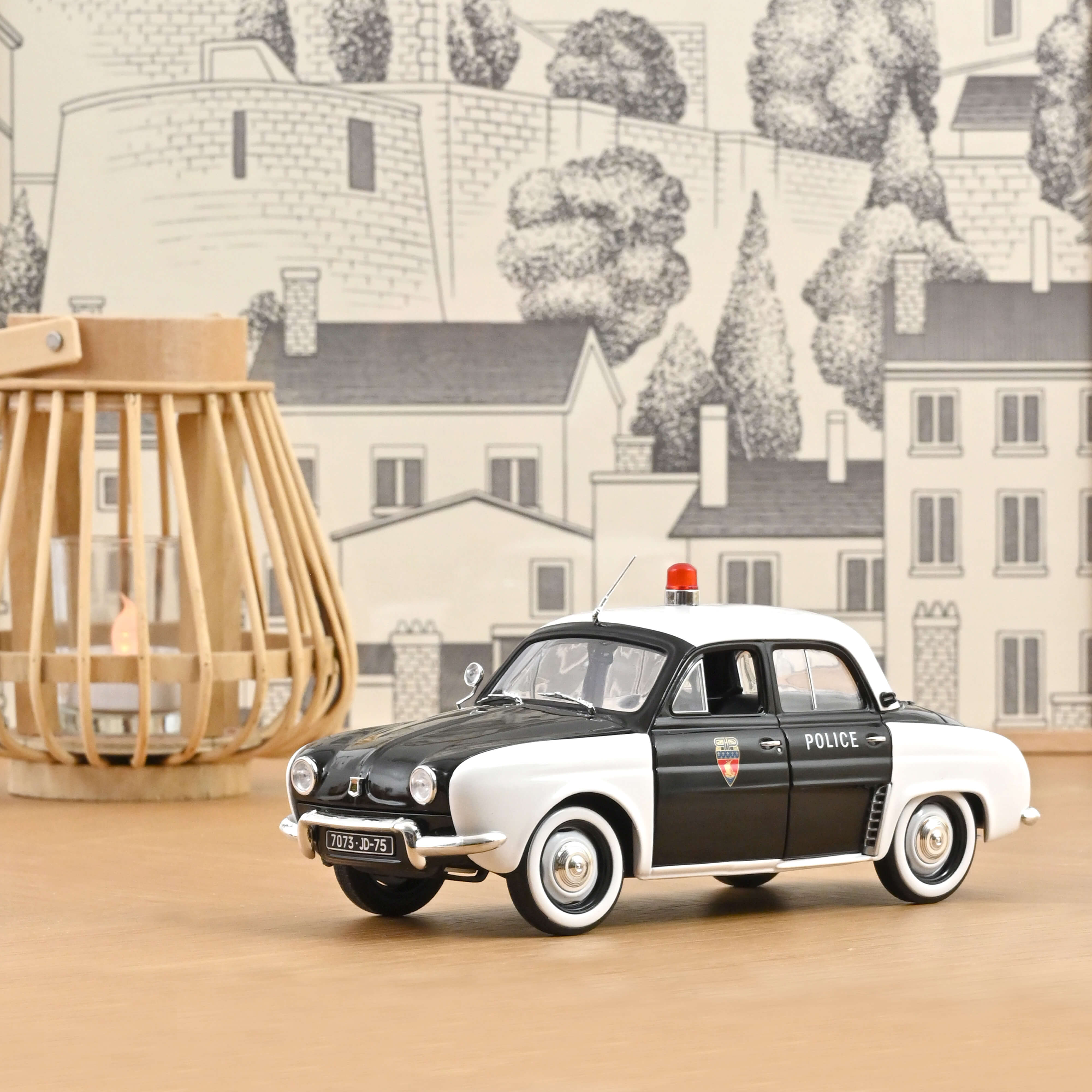 Renault Dauphine 1958 Police Pie 1:18 - 200pcs