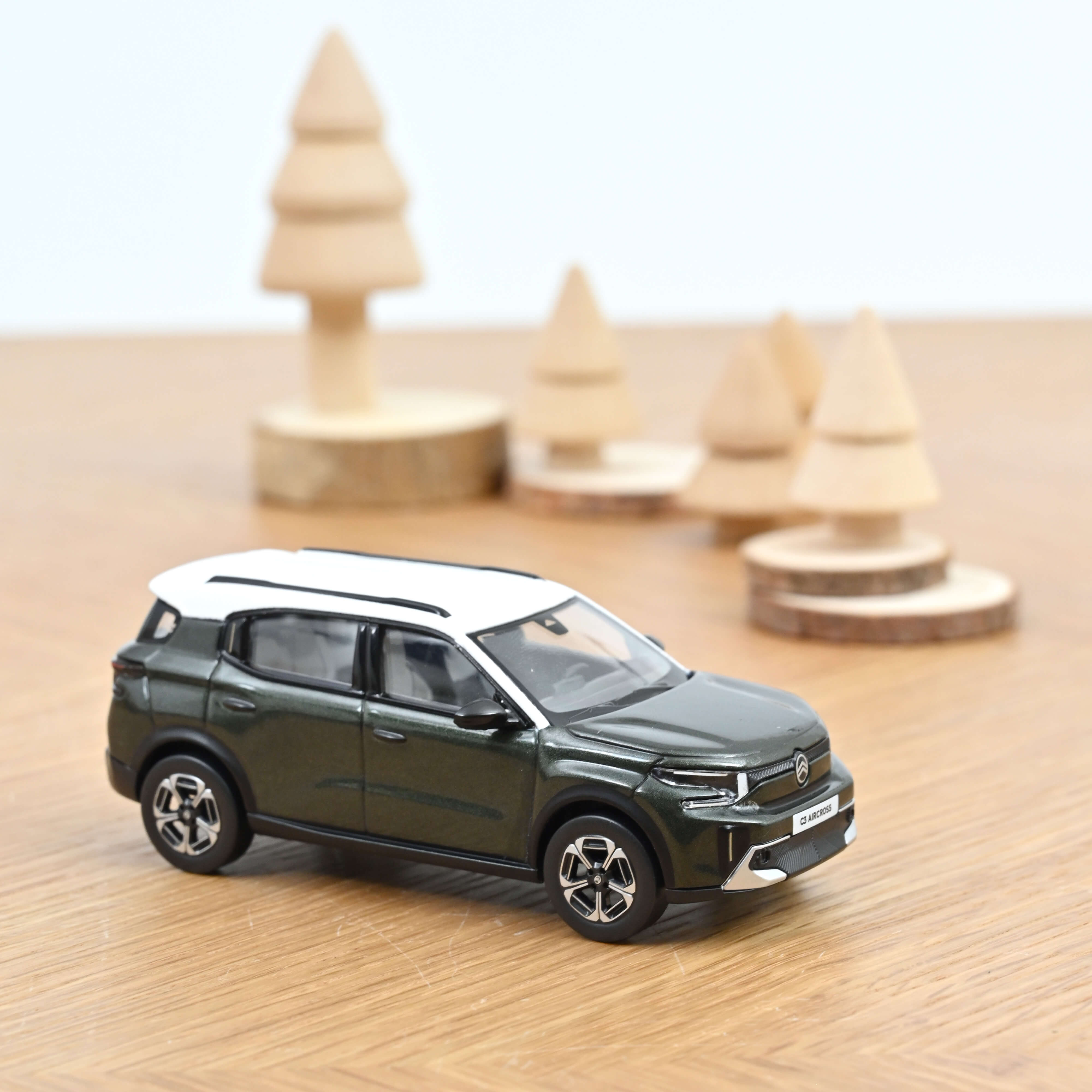 Citroën C3 Aircross 2025 Montana Green and White roof 1:43