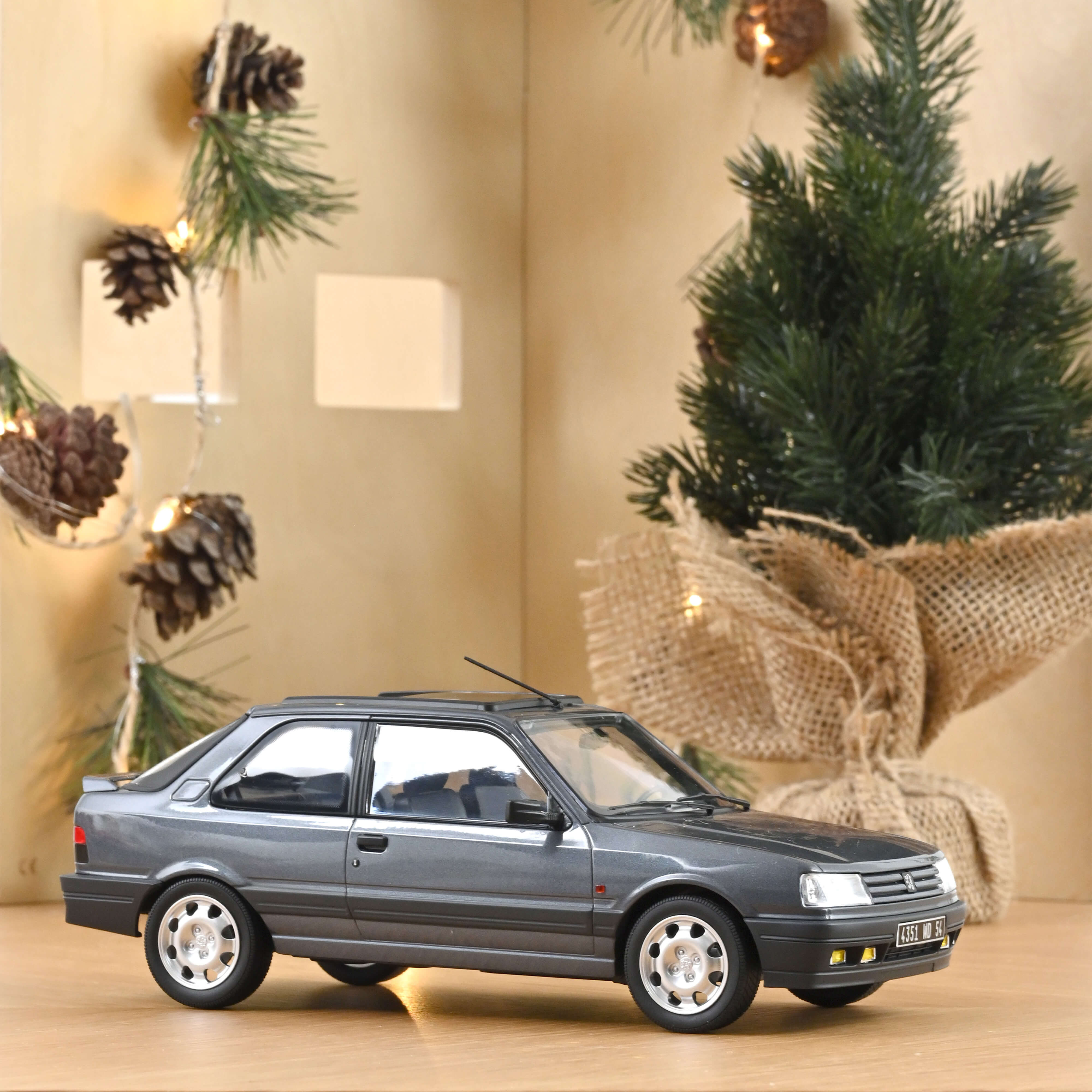 Peugeot 309 GTi 16 1991 Magnum Grey 1:18  - 300pcs