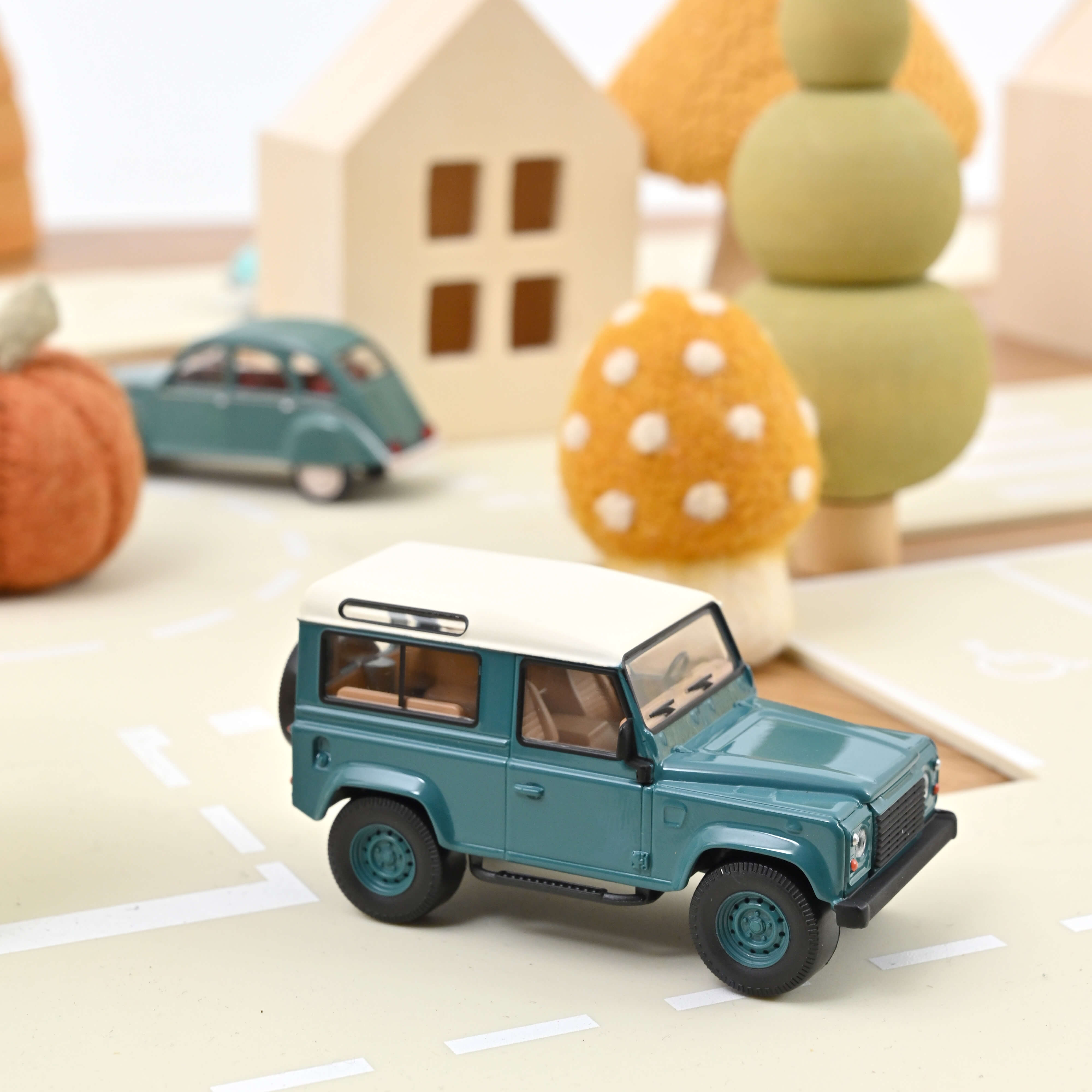 Land Rover Defender Blue 1995 Jet-car 1:43