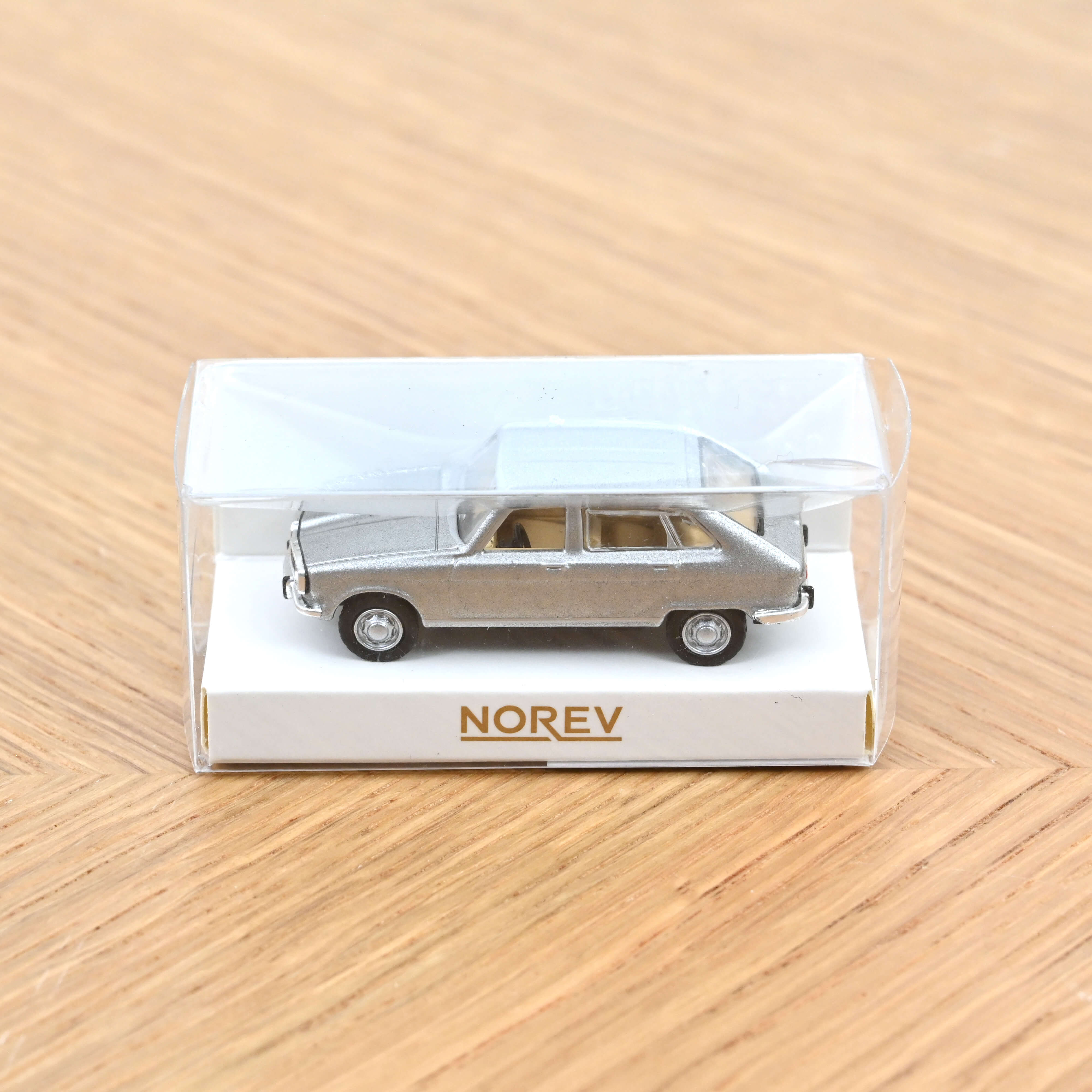 Renault 16 1966 Grey Metallic 1:87