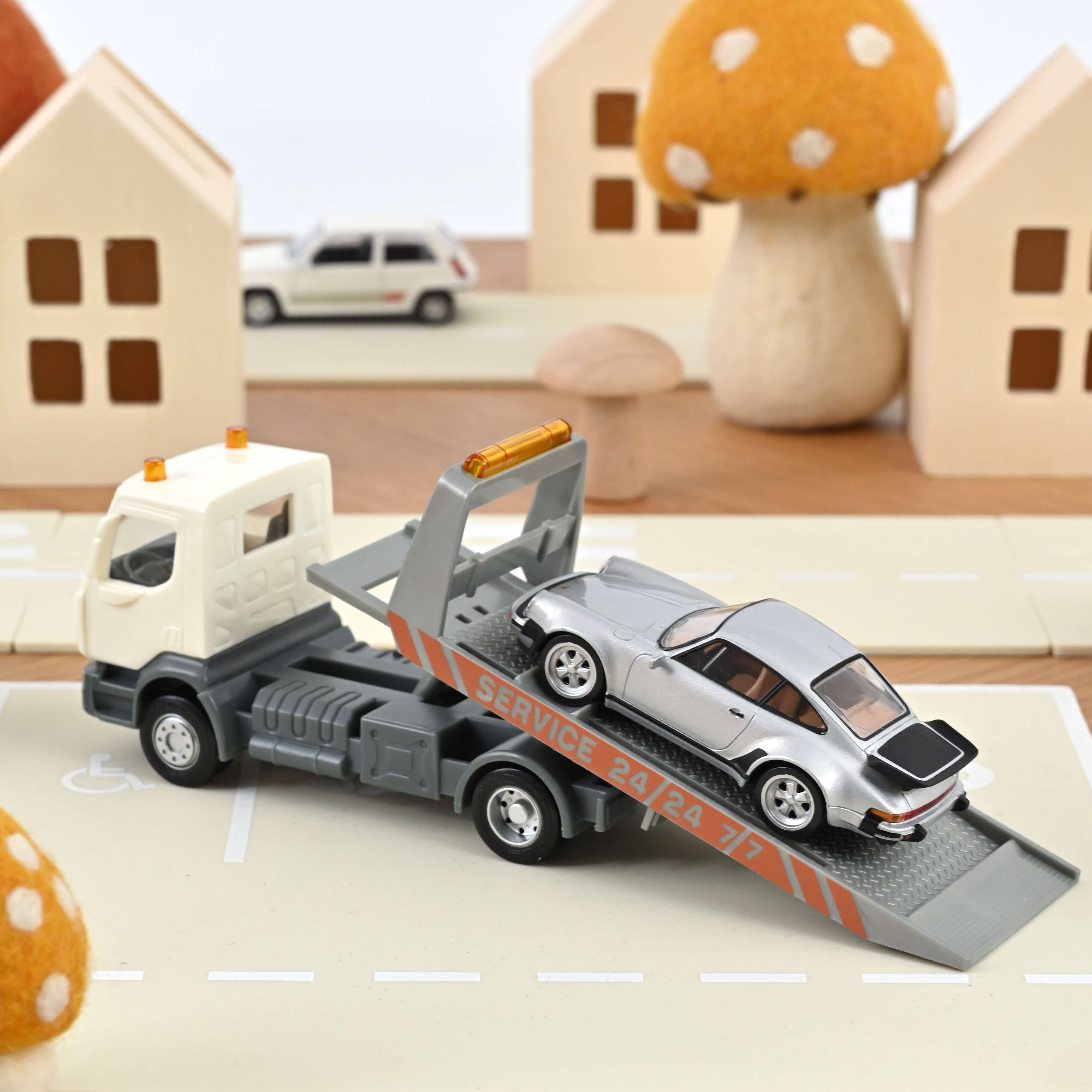 Tow truck Plastigam and Porsche 911 Jet-car Set 1:43