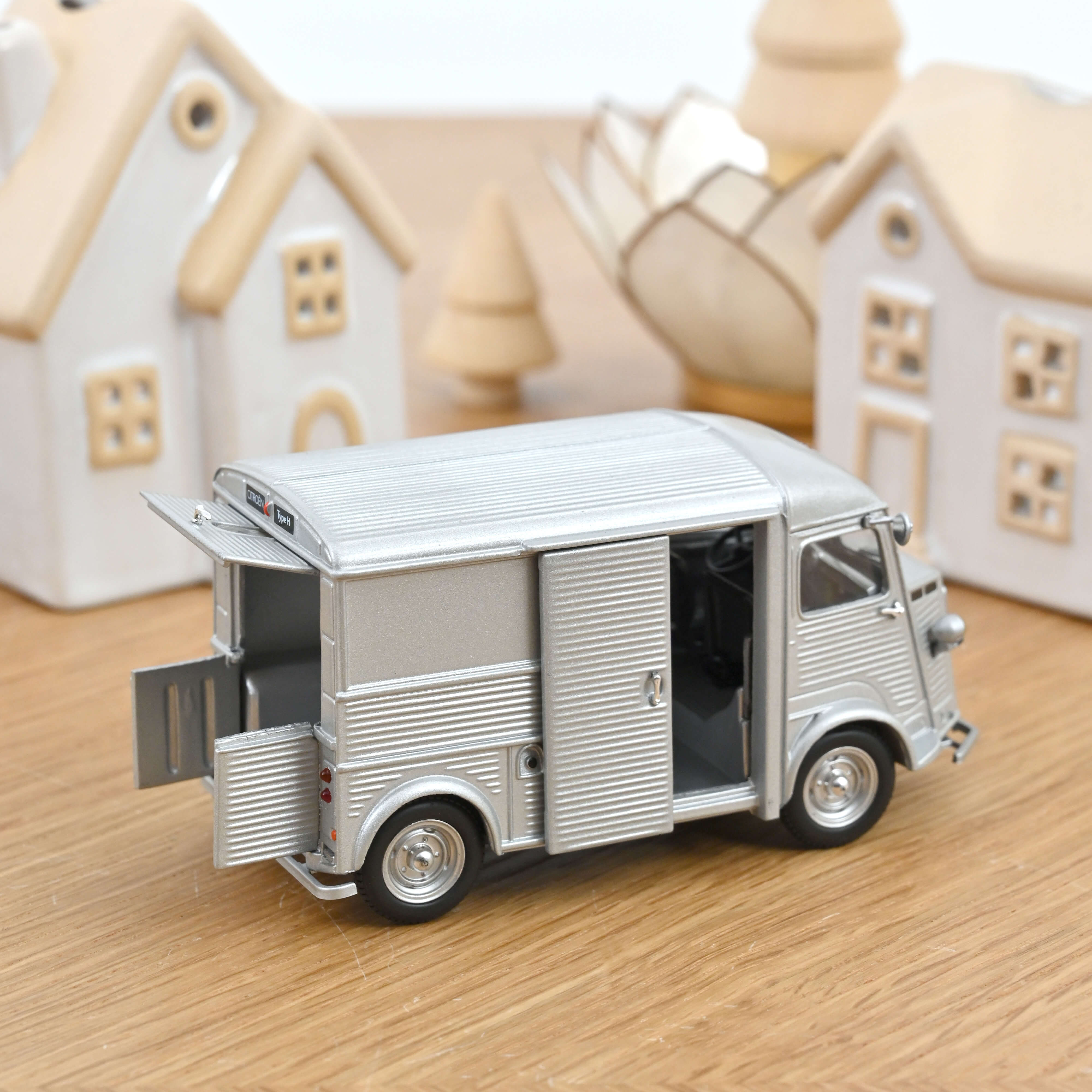 Citroën Type H 1962 Silver 1:43