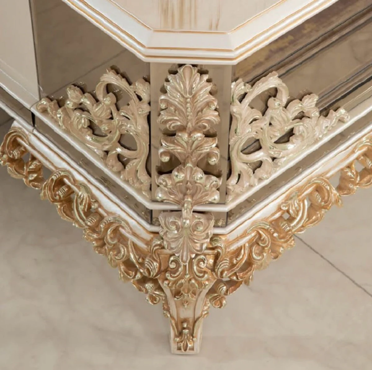 Luxury Baroque Bedroom Chest of Drawers with Mirror White / Gold - Baroque Bedroom Furniture - Noble & Magnificent