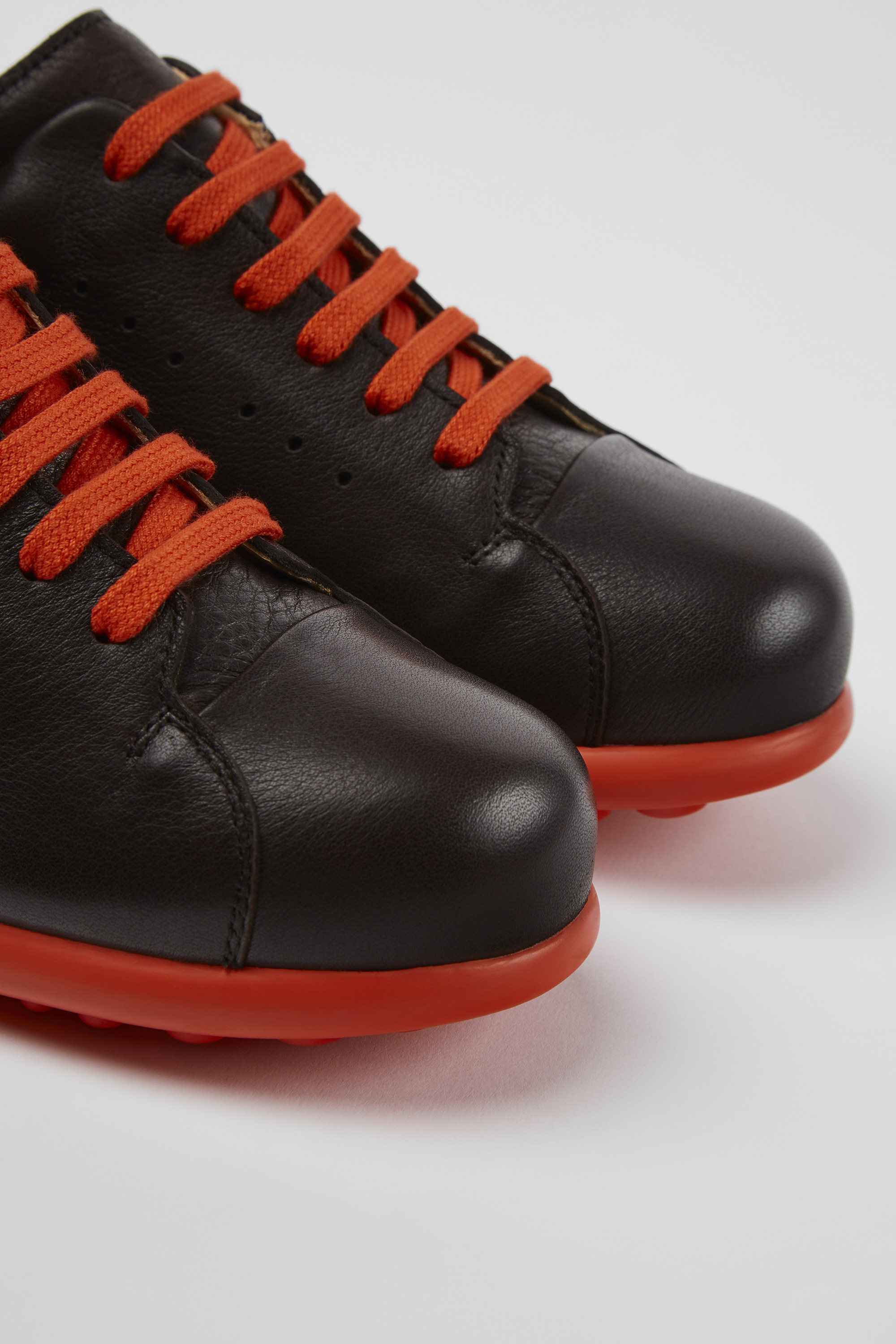 Pelotas XLite - Braune Lederschuhe für Damen