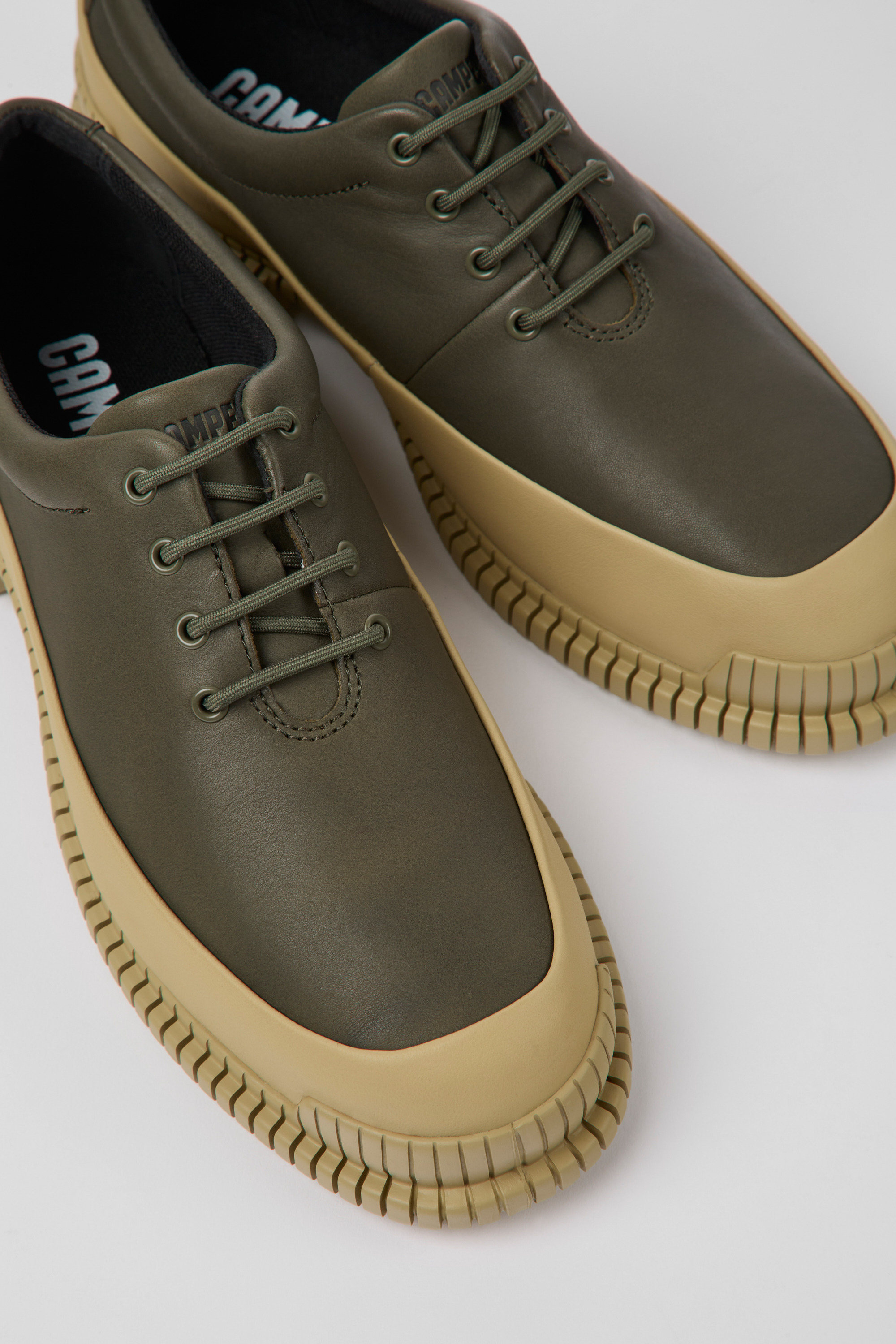 Pix - Grüne und beige Lederschuhe für Damen