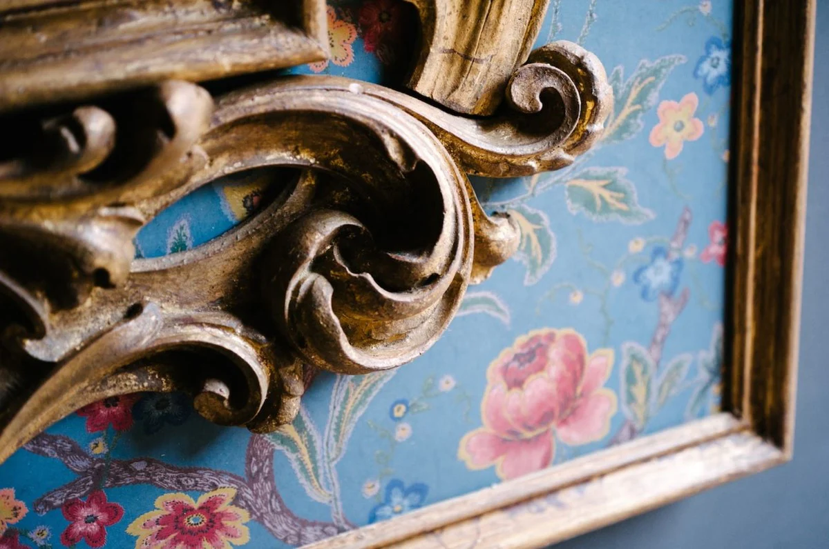 Baroque mirror with flower design multicolored / gold 104.5 x H. 128 cm - Magnificent handmade wall mirror with decorative frame and beautiful decorations