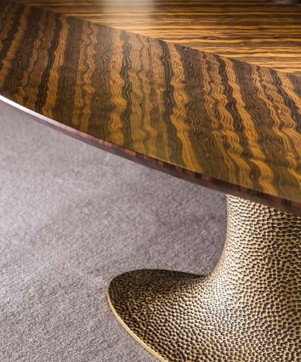Luxury dining table brown / antique gold 260 x 120 x H. 76 cm - Oval kitchen table with elegant eucalyptus veneer table top and table leg in a hammered look - Luxury dining room furniture
