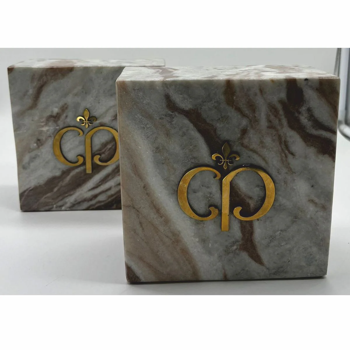 Luxus Marmor Deko Buchstützen Set Grau-Braun / Gold