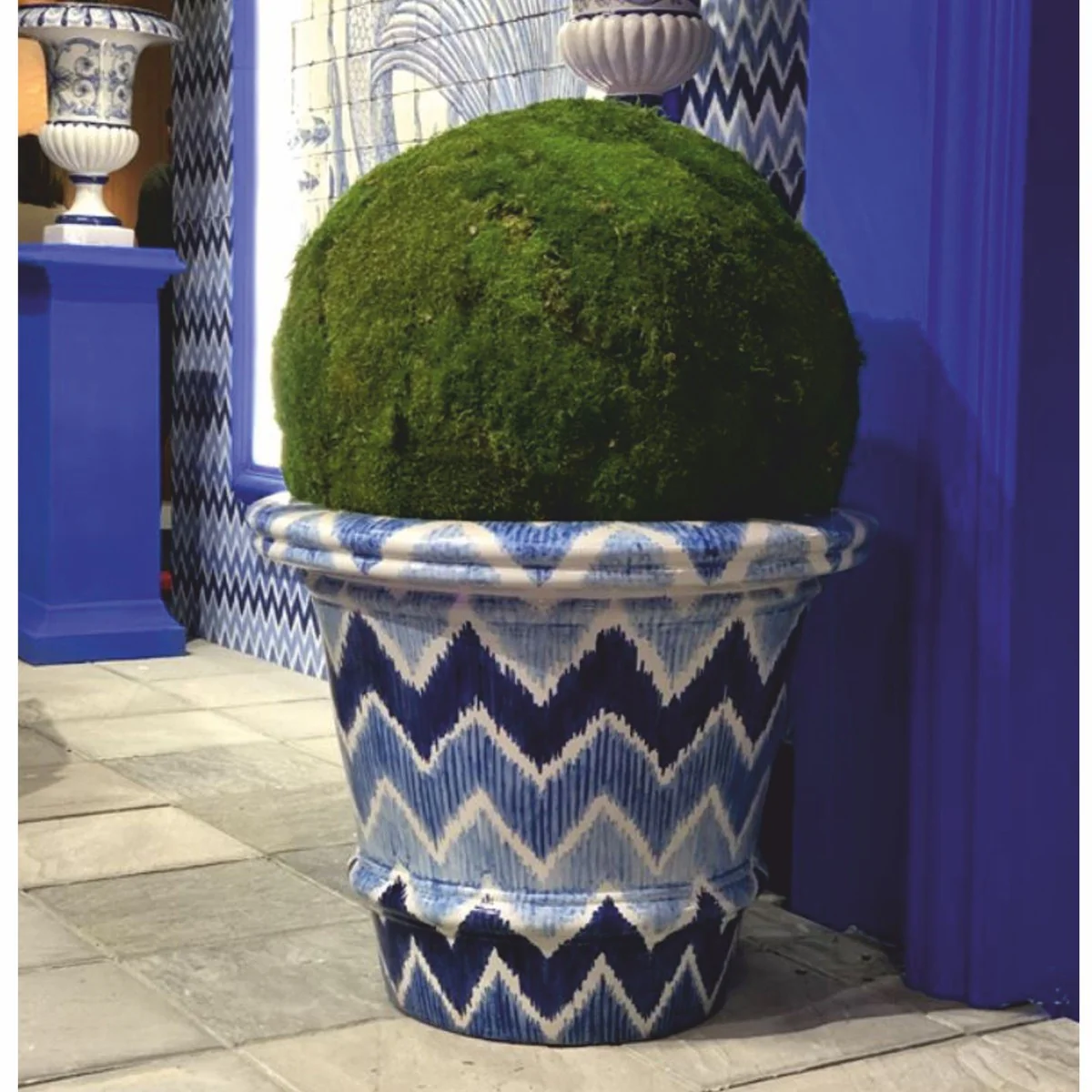 Luxus Keramik Blumentopf Blau / Weiß Ø 79 x H. 63 cm - Garten Deko